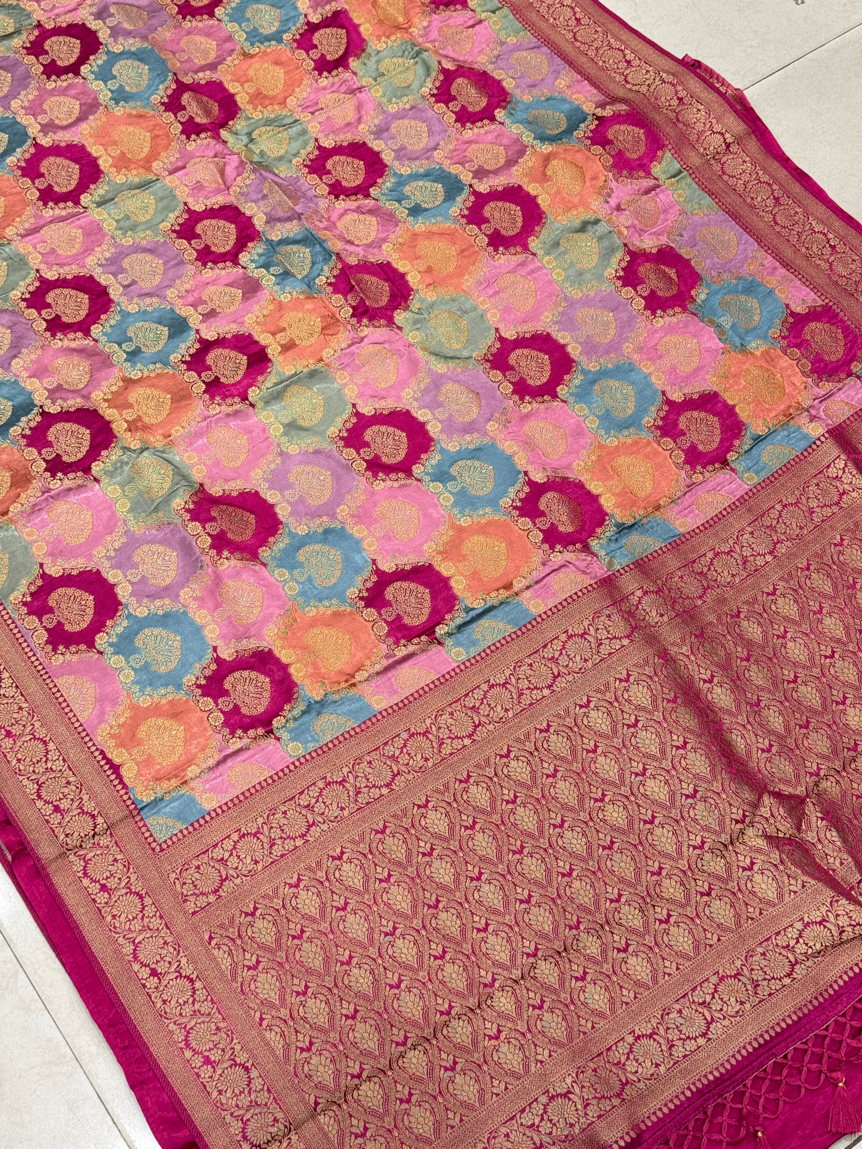 Raspberry Butta Banarasi Modal Satin Rangkat Saree