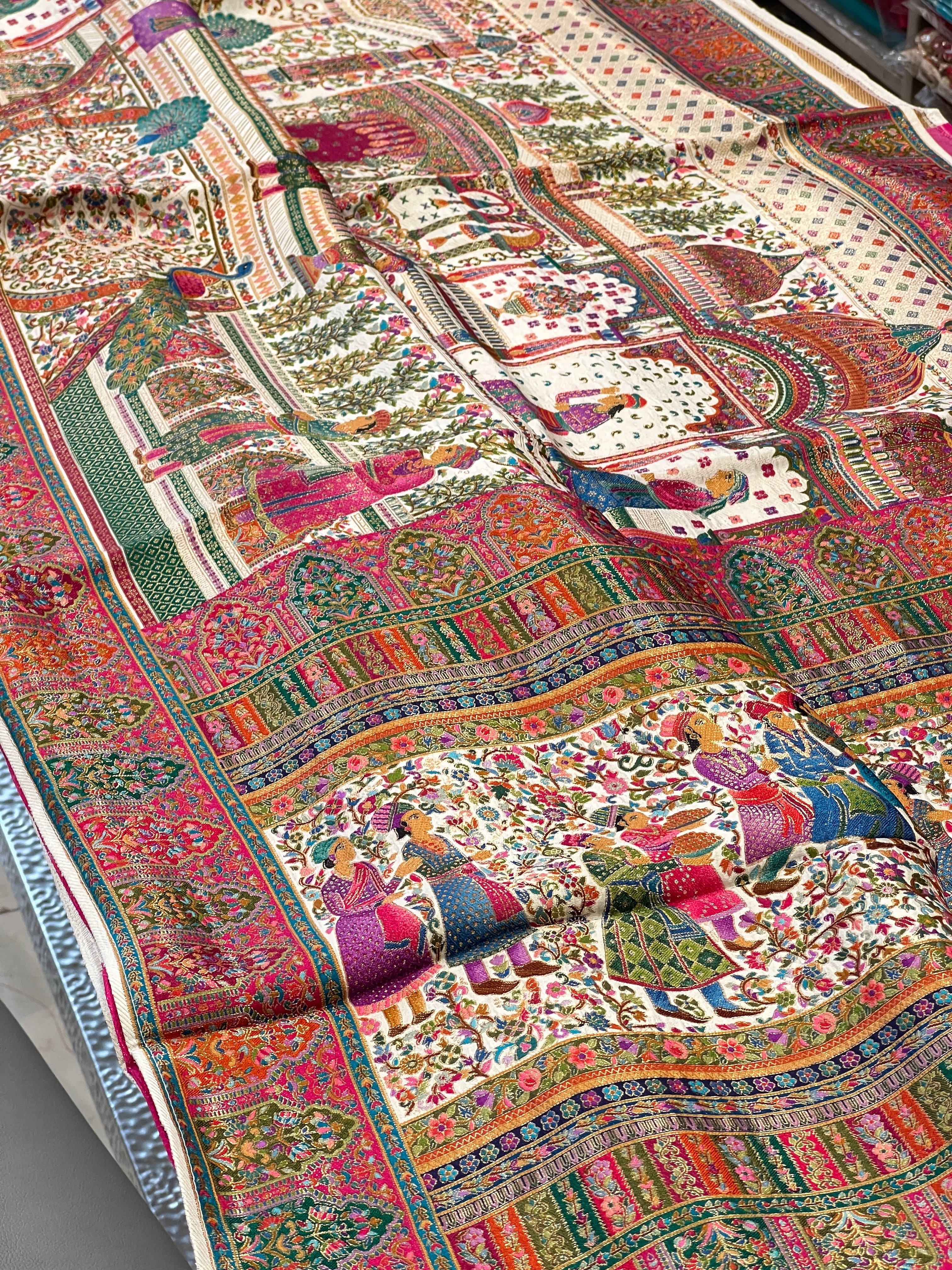 Off White Pashmina Darbar Style Silk Saree