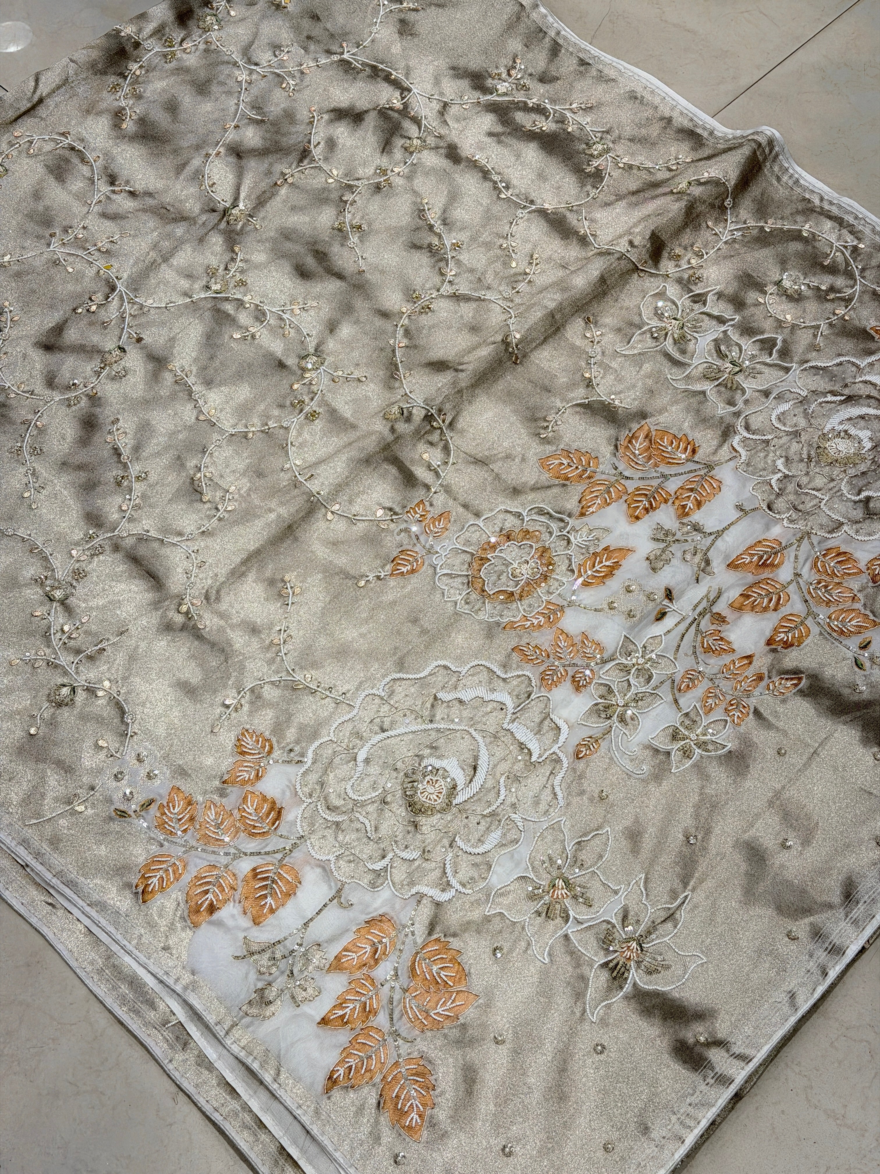 Silver Tissue Floral Pallu Zardosi Embroidery Saree