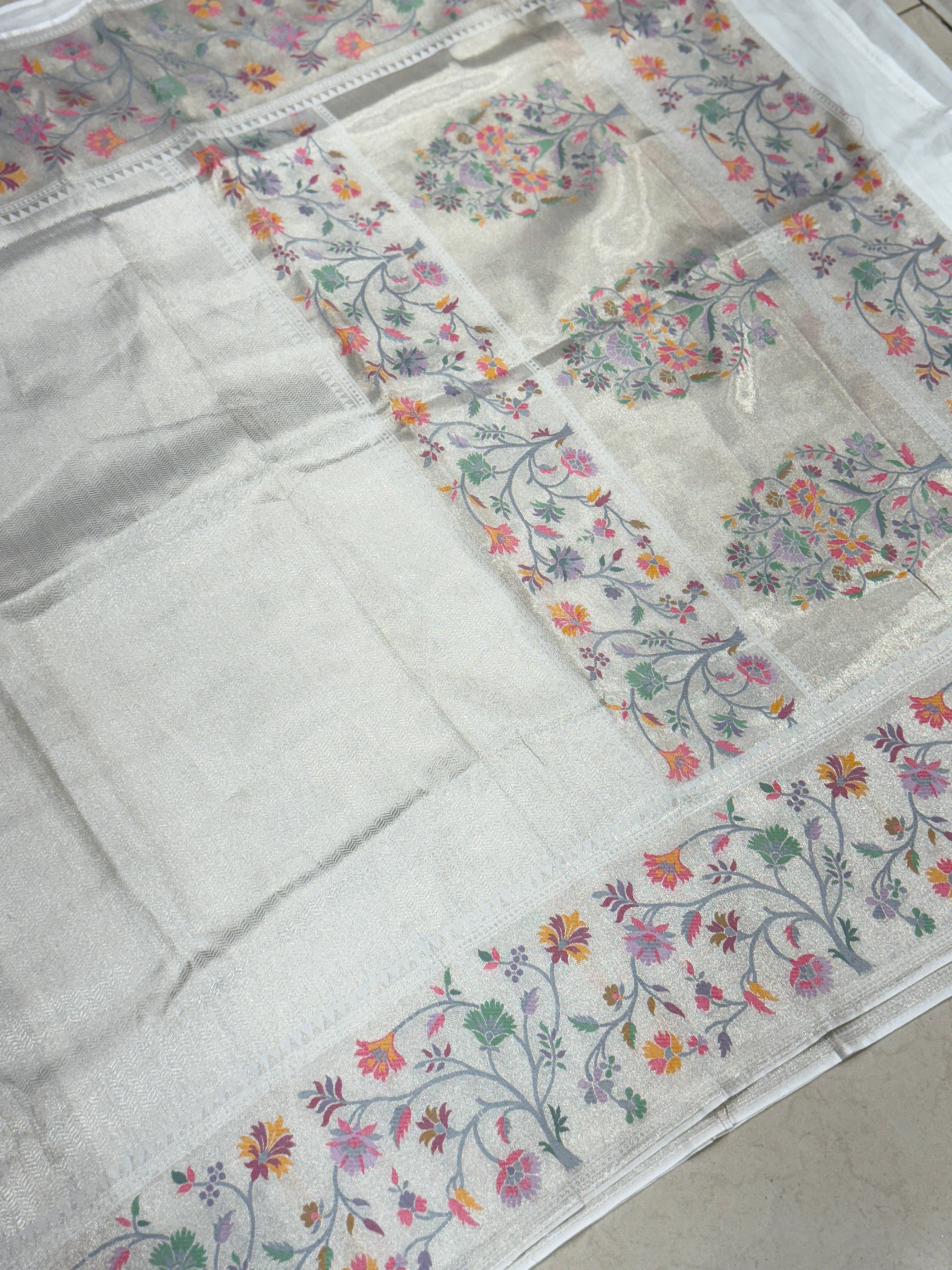 Silver Munga Tissue Paithani Saree