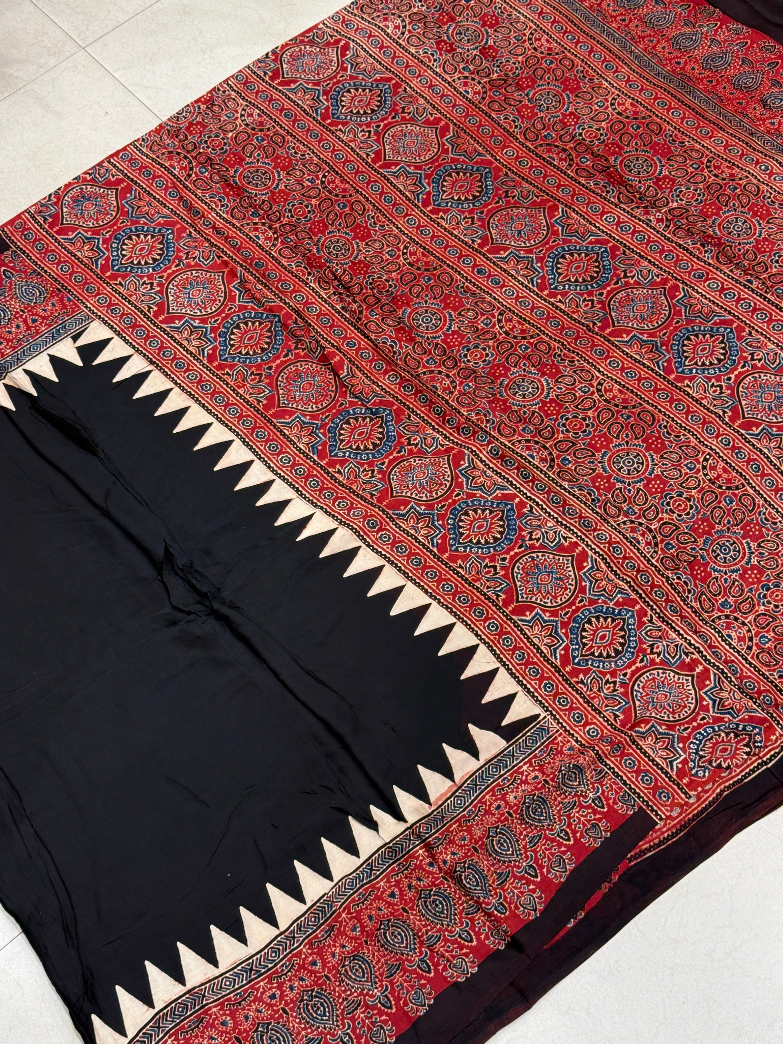 Red Keri Pallu Plain Body Ajrakh Modal Gajji Silk Saree