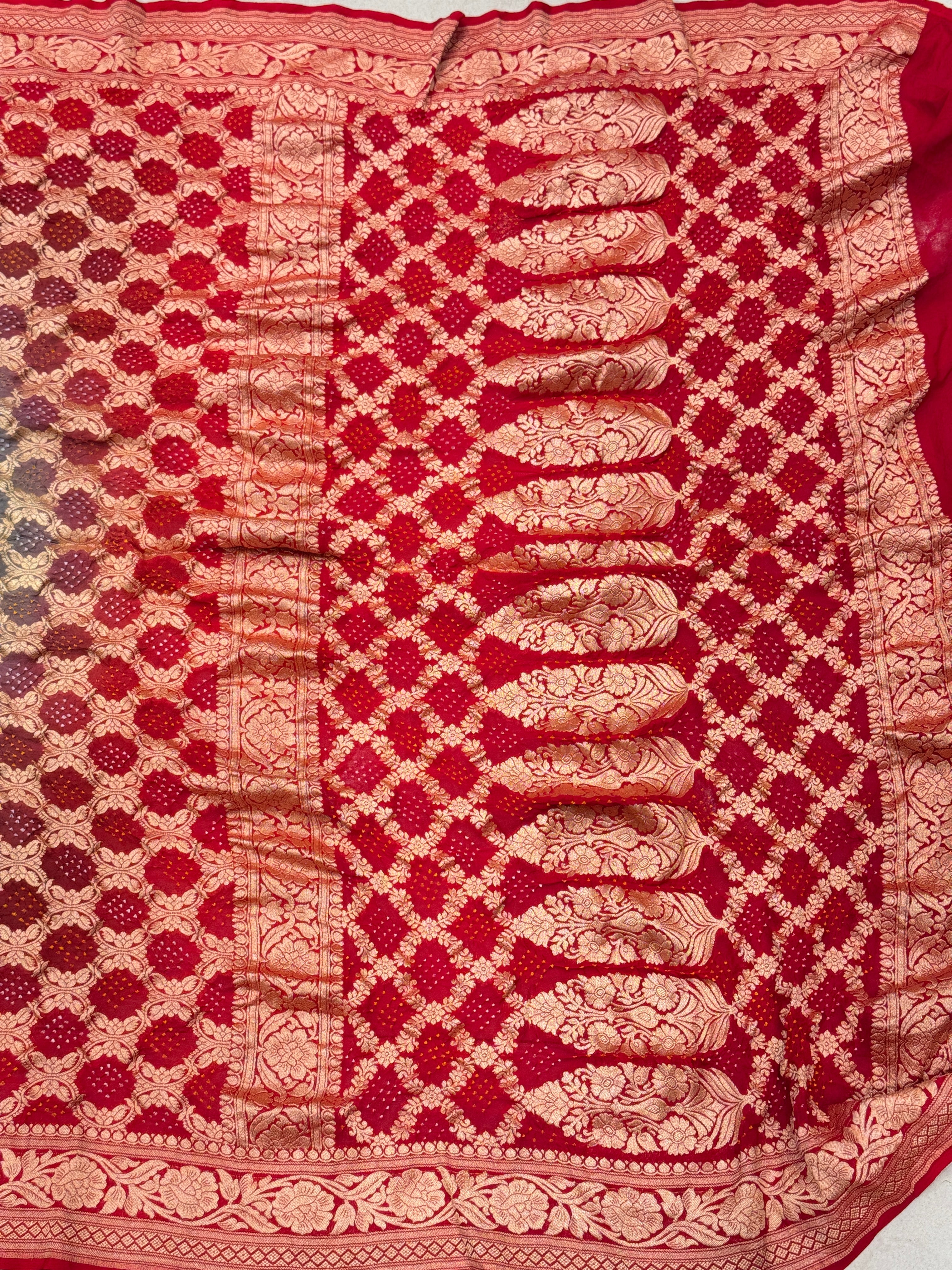 Red Green Shaded Bandhej Shaded Saree