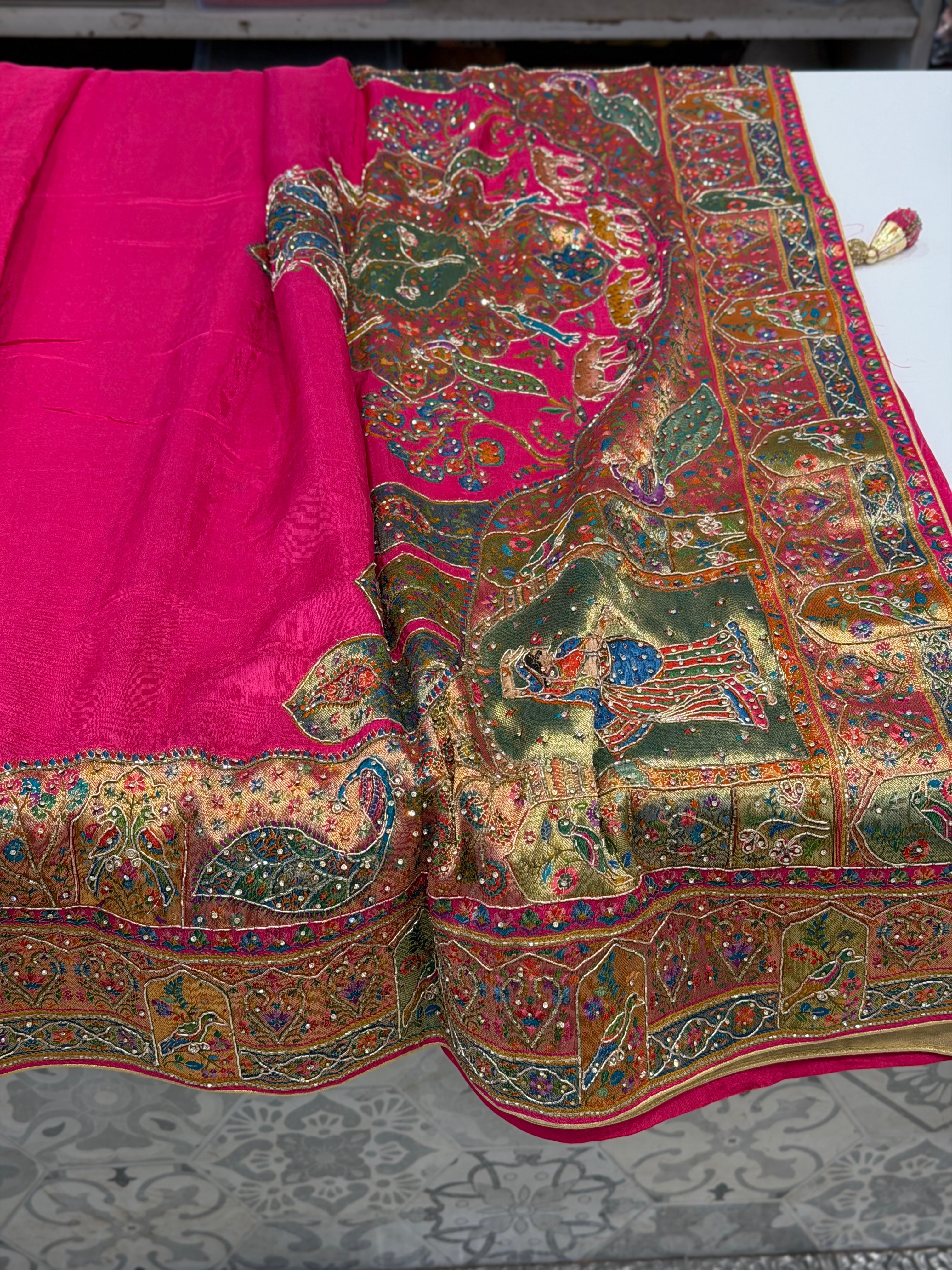 Rani Pashmina Plain Body Hand Embroidery Zardosi Border Saree