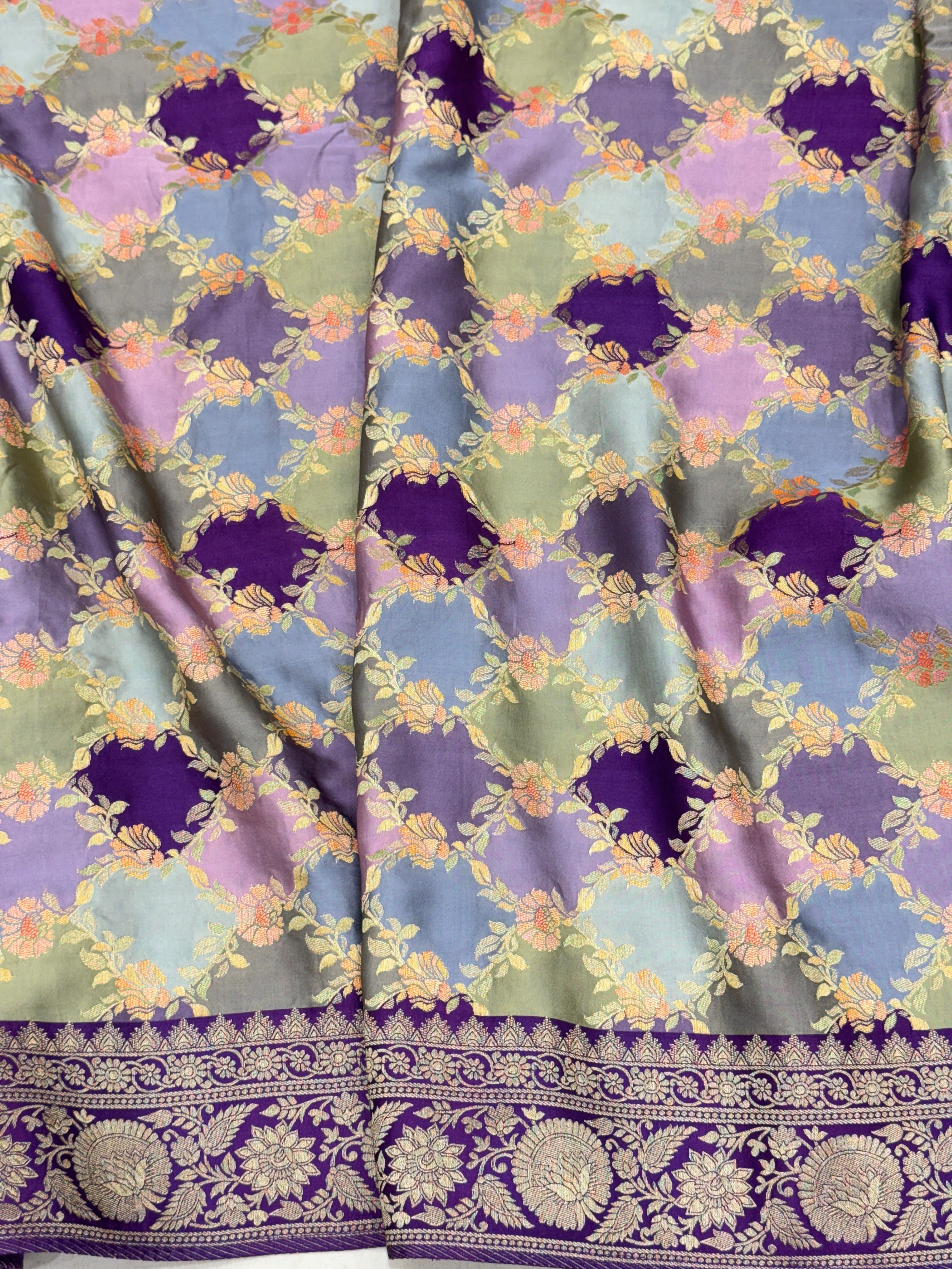 Violet Banarasi Modal Rangkat Jaal Saree