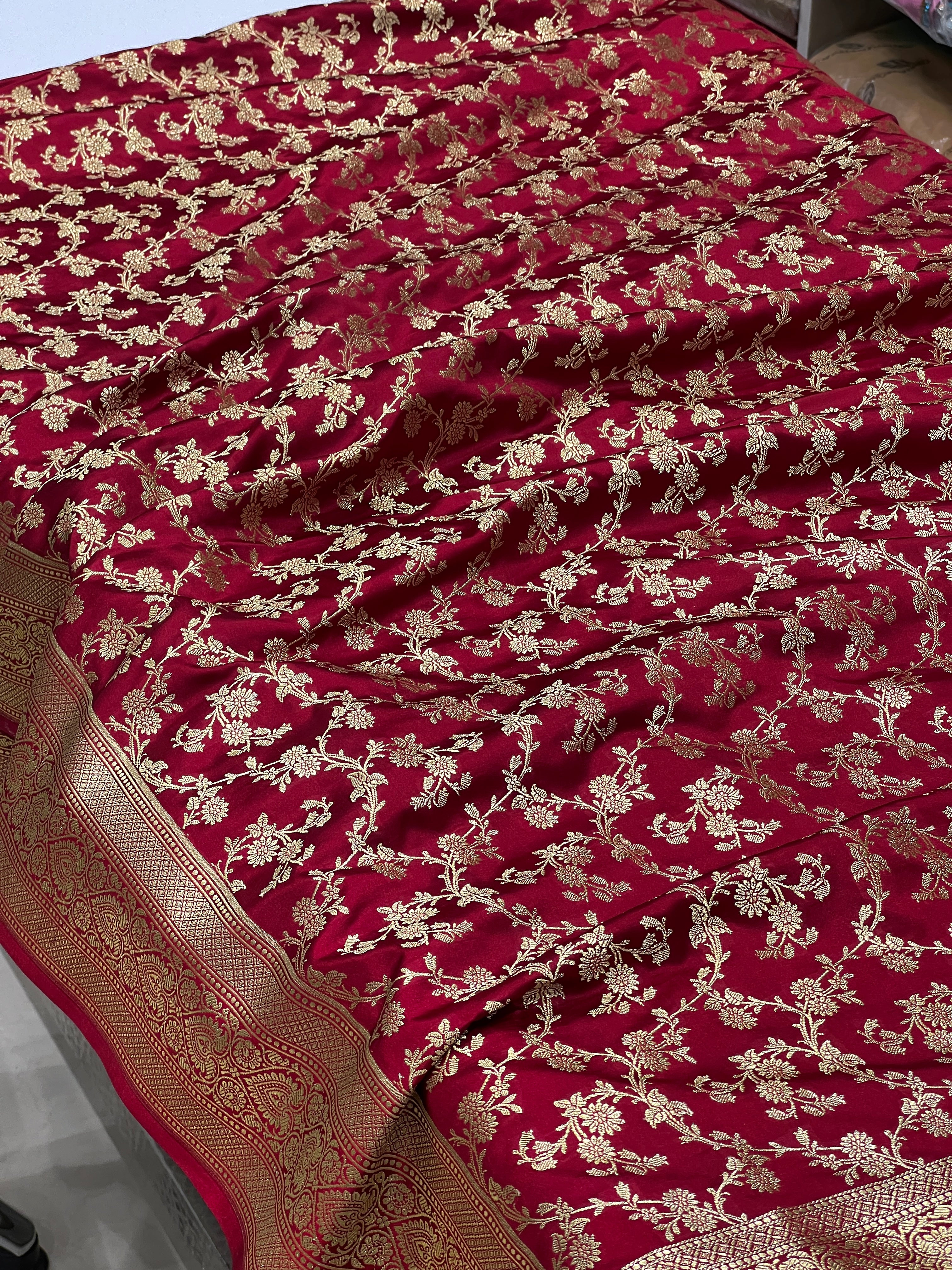 Maroon Banarasi Silk Heart Border Saree