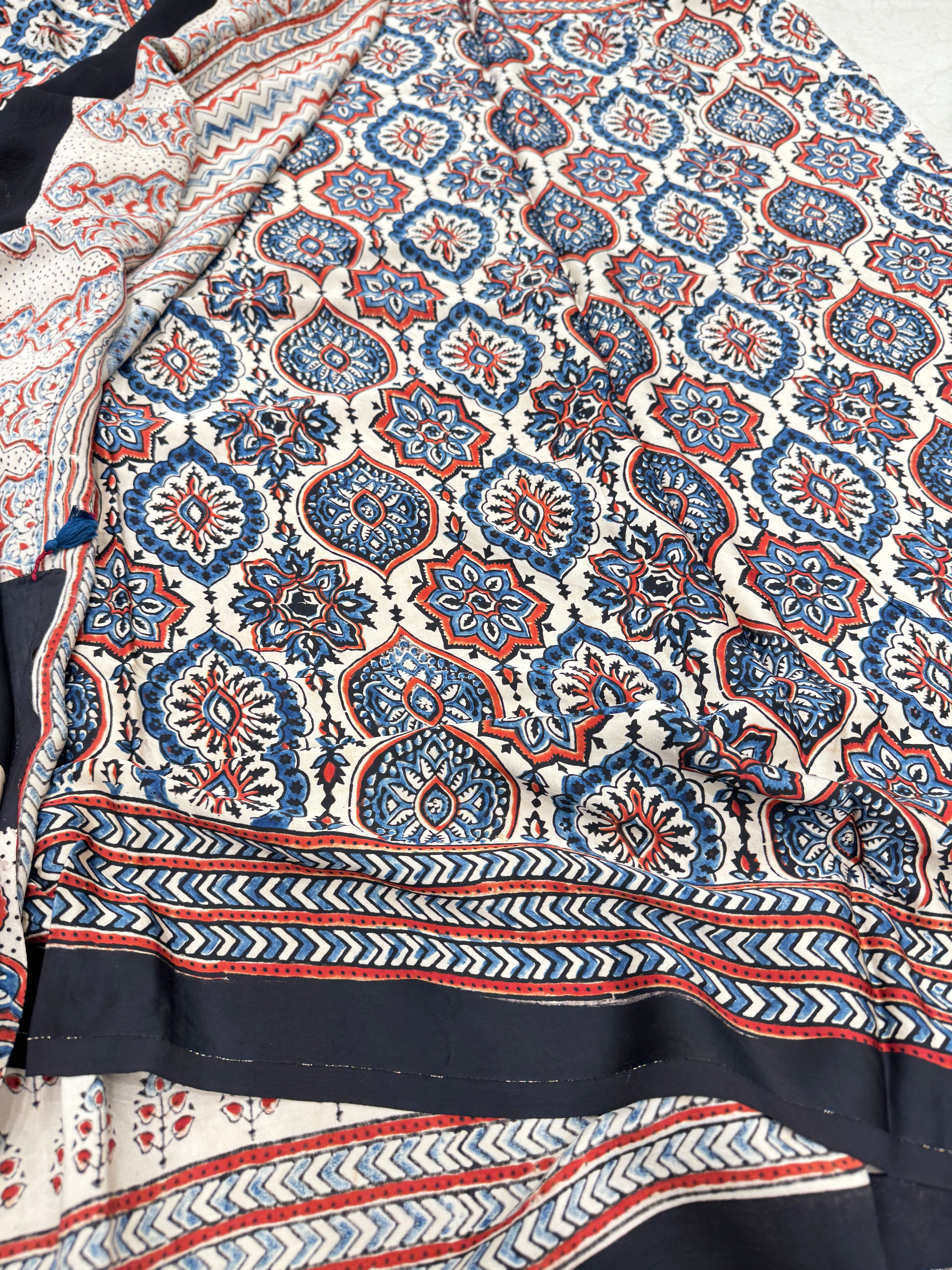 Off White Ajrakh Flower Buttis Saree