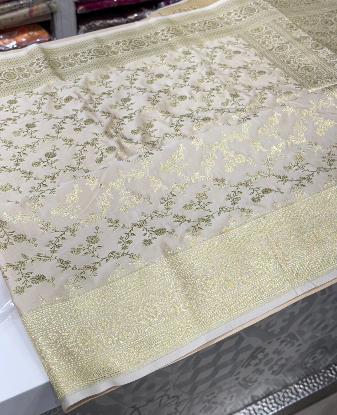 Beige Banarasi Silk Flower Border Saree