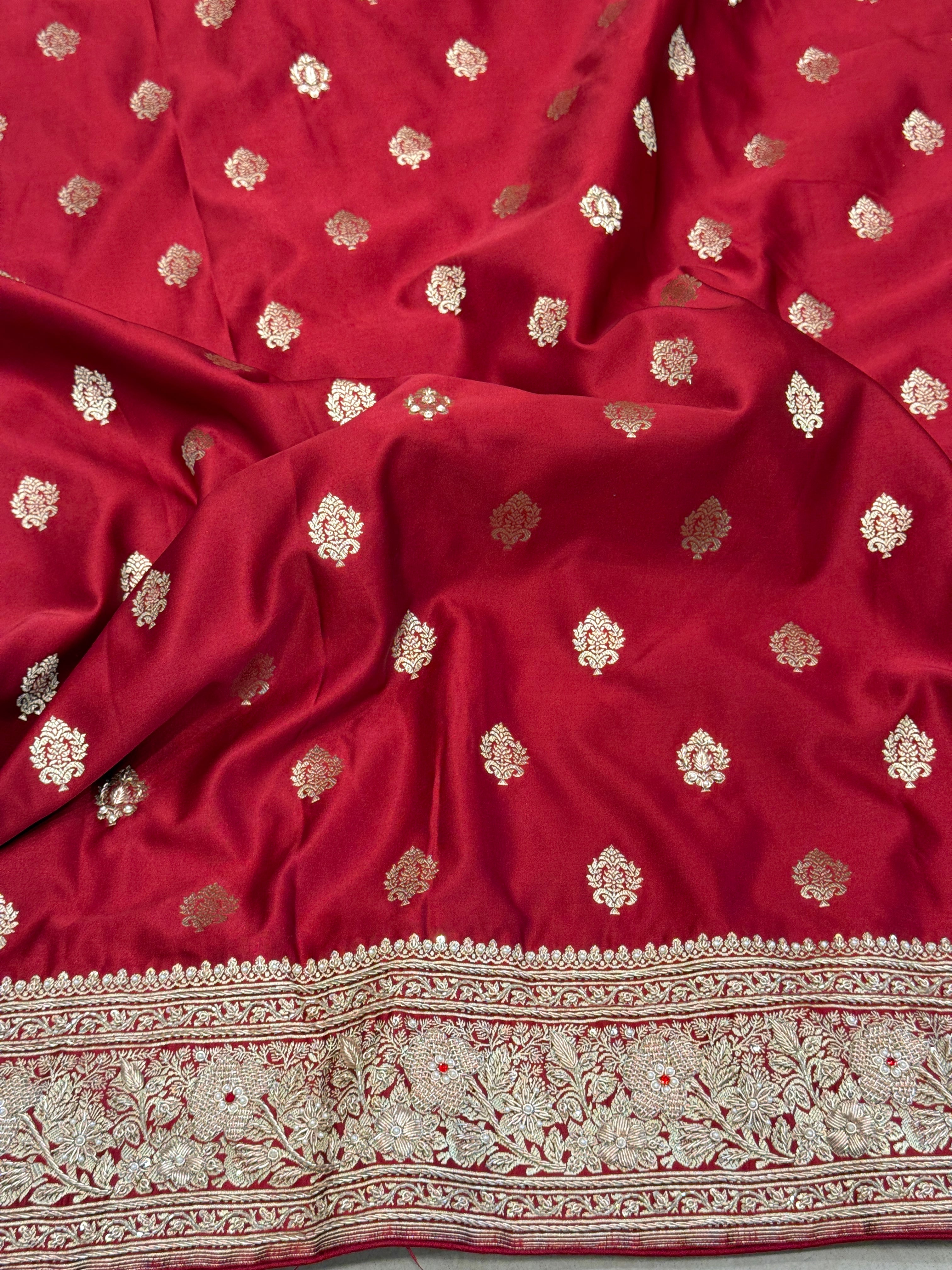 Maroon Banarasi Rose Border Zardozi Hand Embroidery Saree