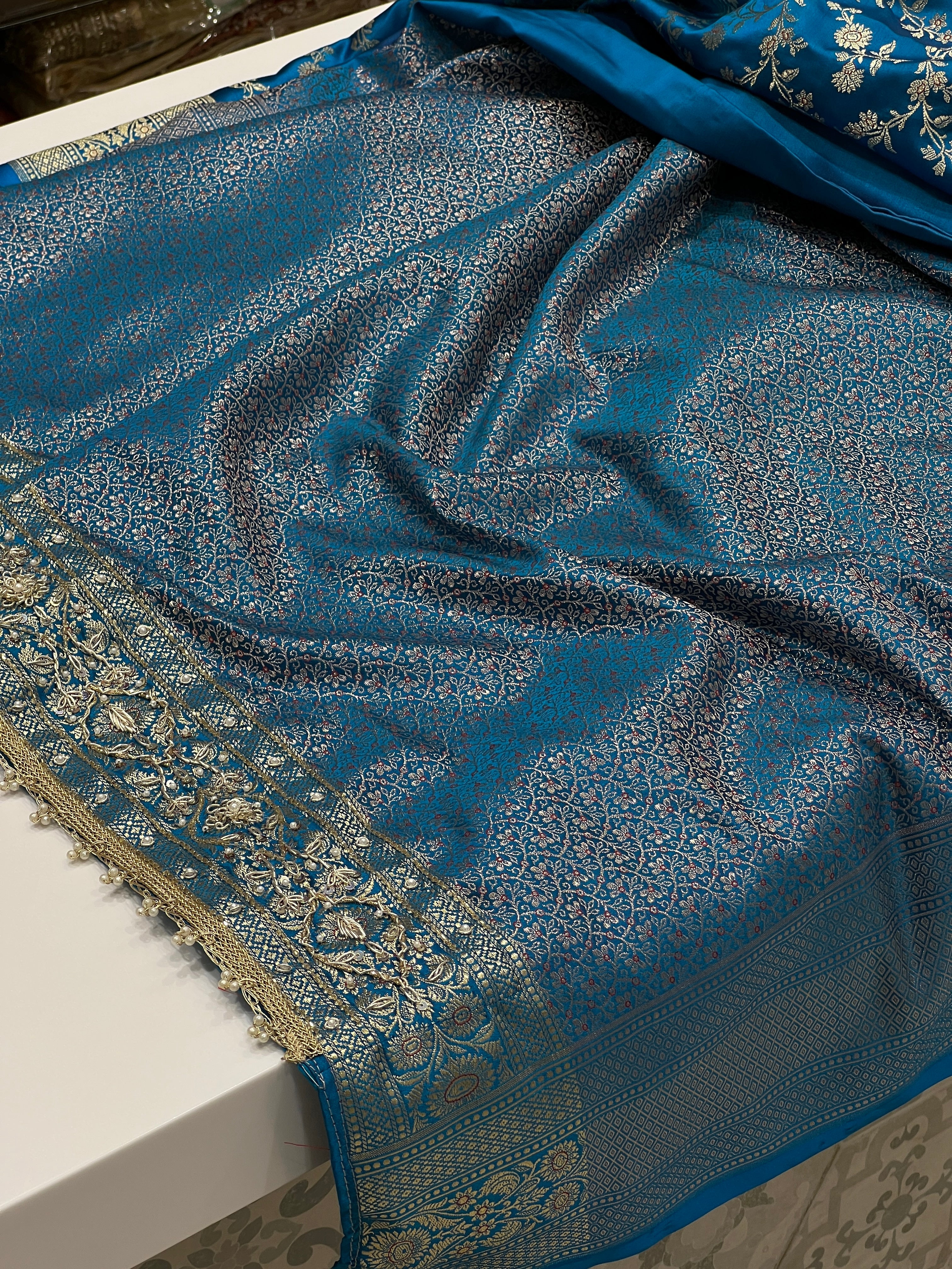 Blue Banarasi Silk Flower Border Zardozi Embroidery Saree