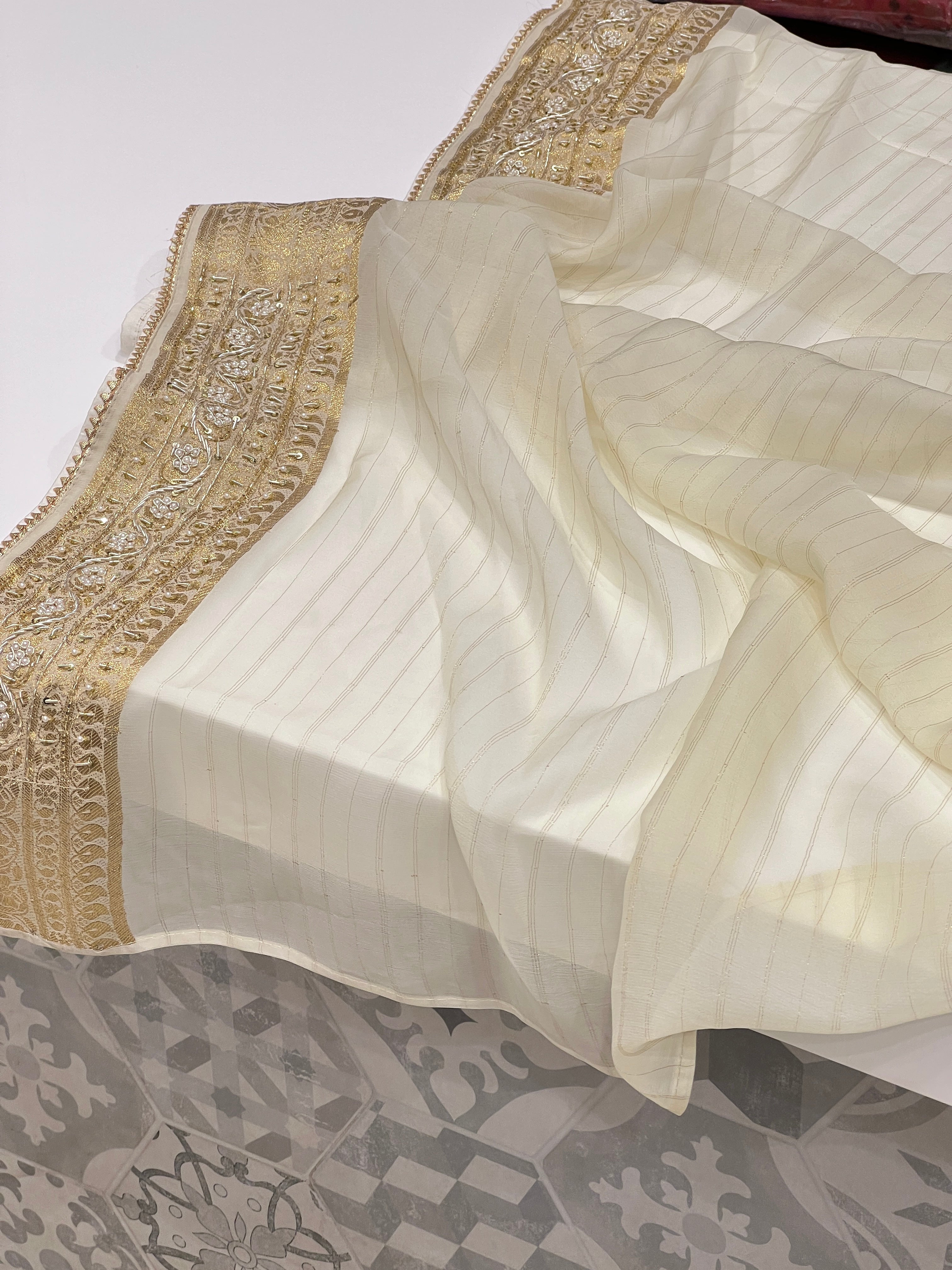 Beige Banarasi Georgette Jaal Zardozi Embroidery Saree