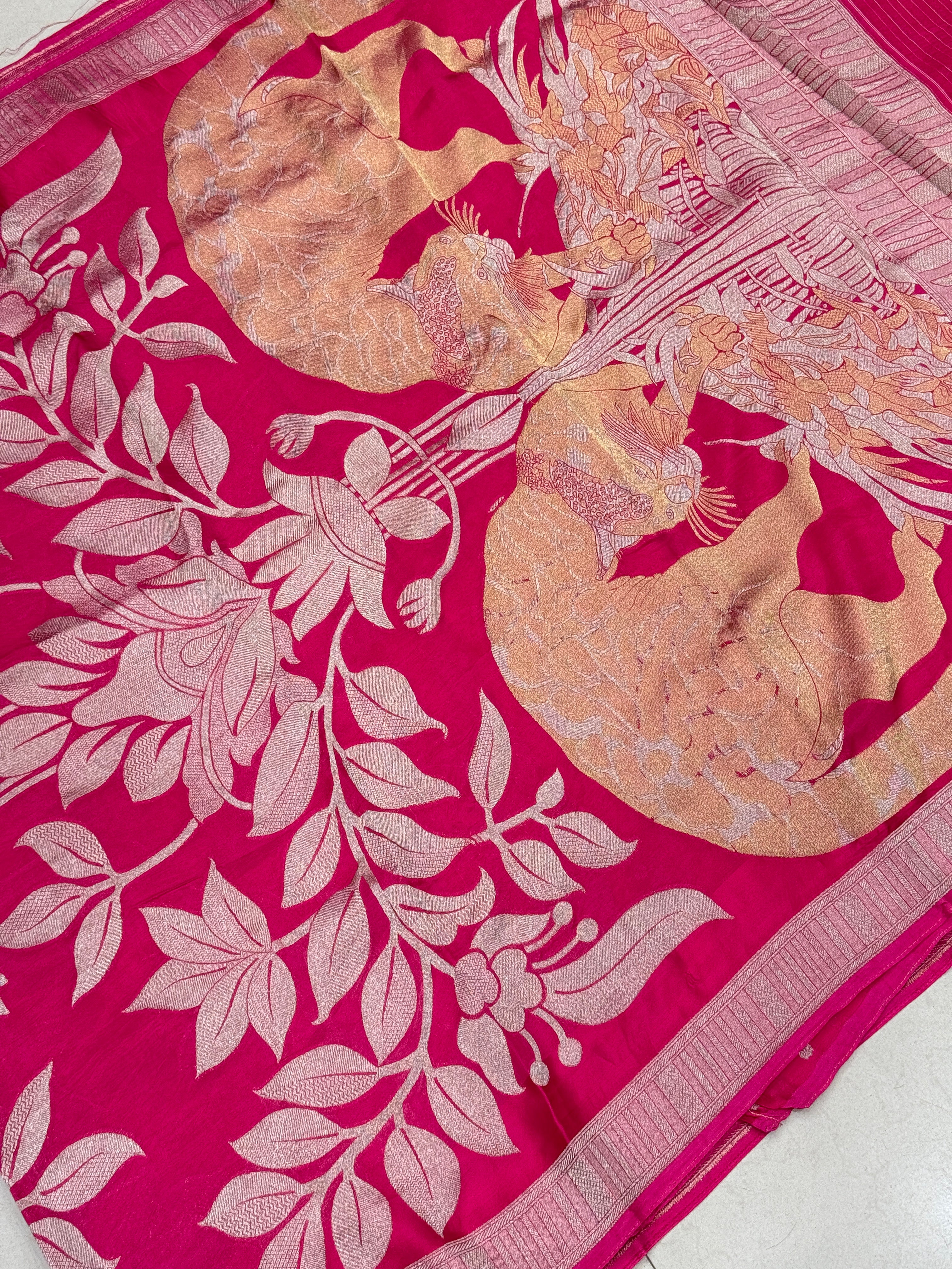 Rani Contemporary Banarasi Munga Silk Mountain Lion Pallu Saree