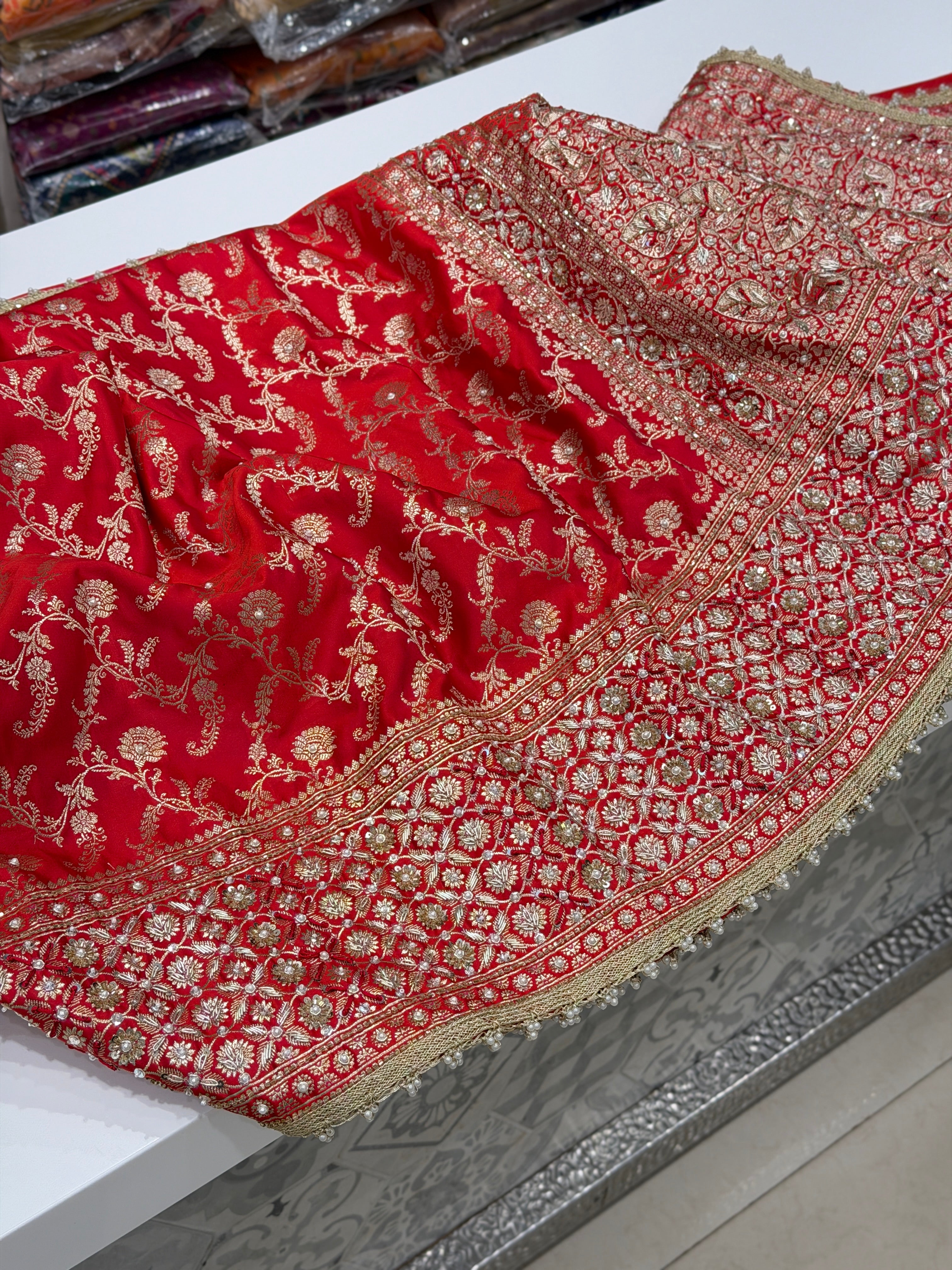 Red Banarasi Silk Leaf Pallu Zardozi Hand Embroidery Saree