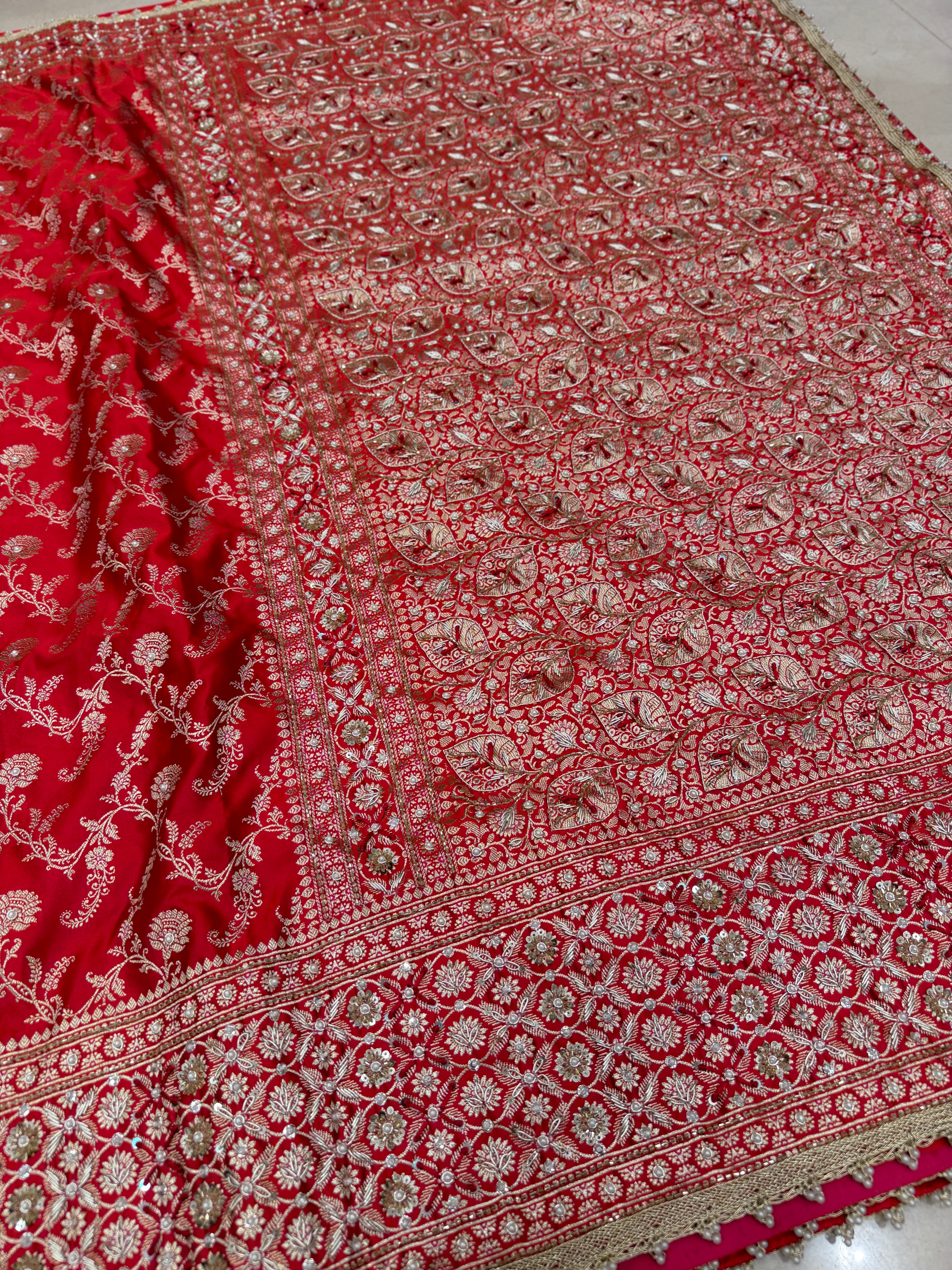 Red Banarasi Silk Leaf Pallu Zardozi Hand Embroidery Saree