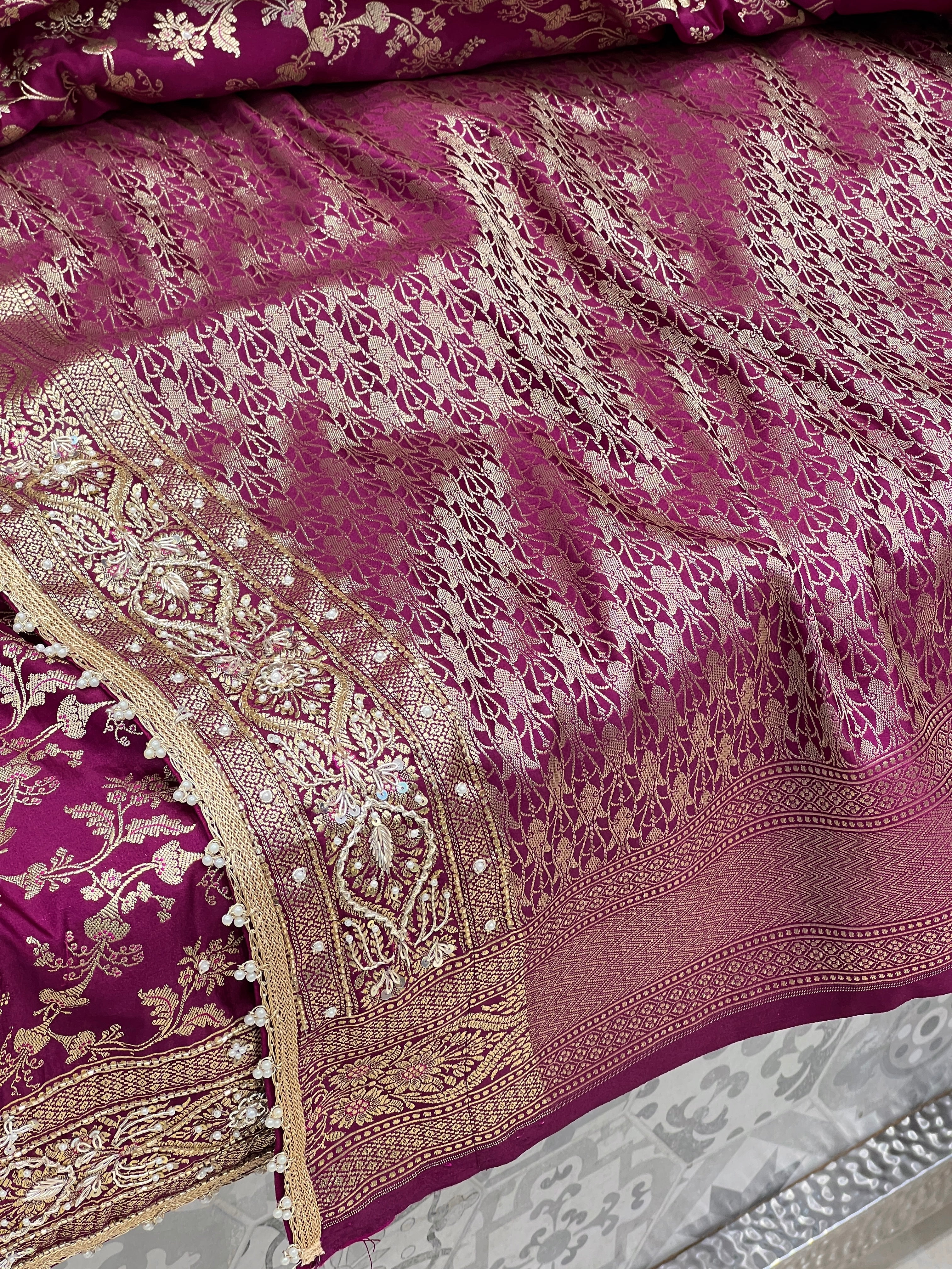 Wine Banarasi Bloom Border Hand Embroidery Saree