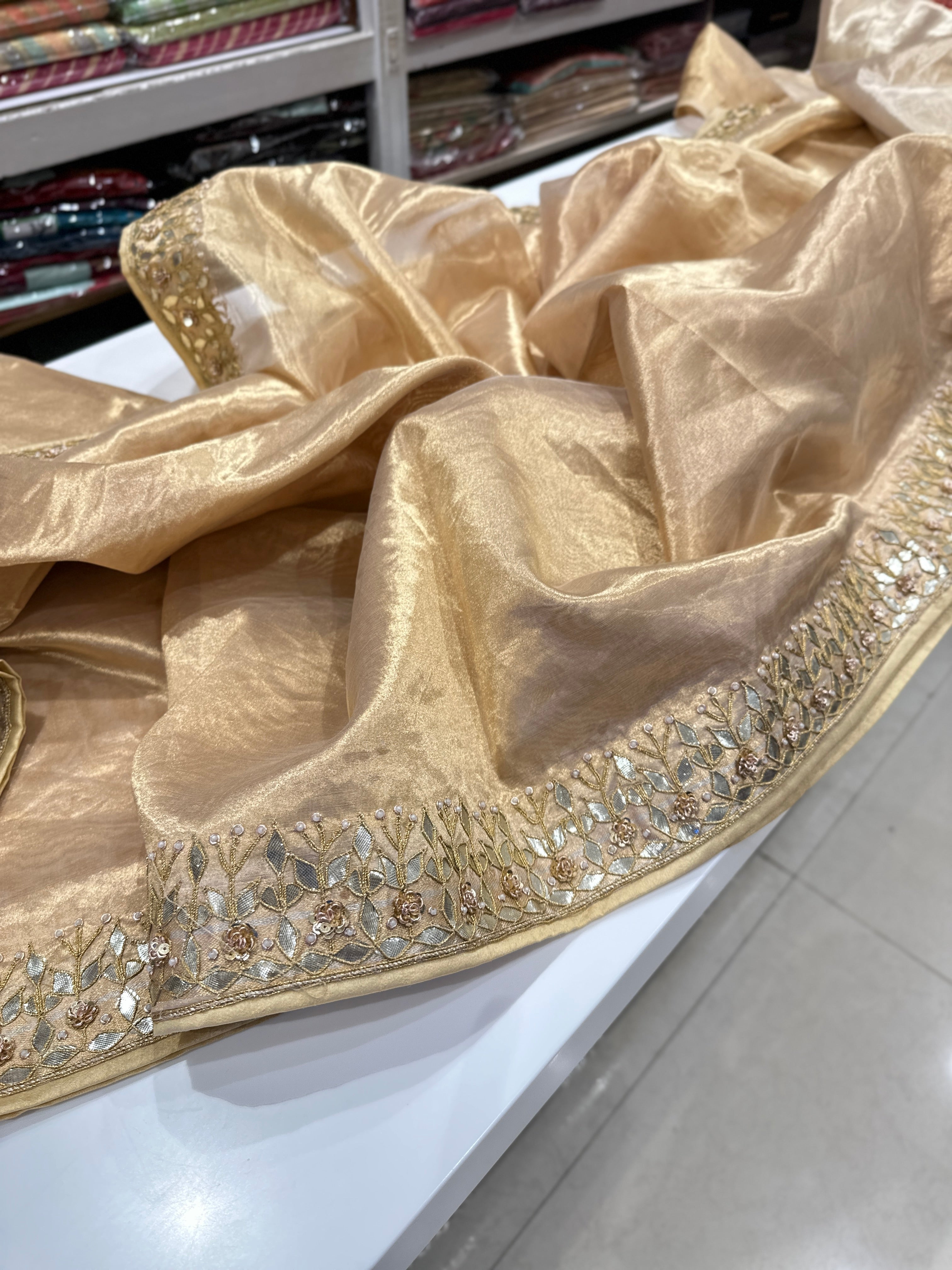 Handloom Golden Tissue Gotapatti Border Saree