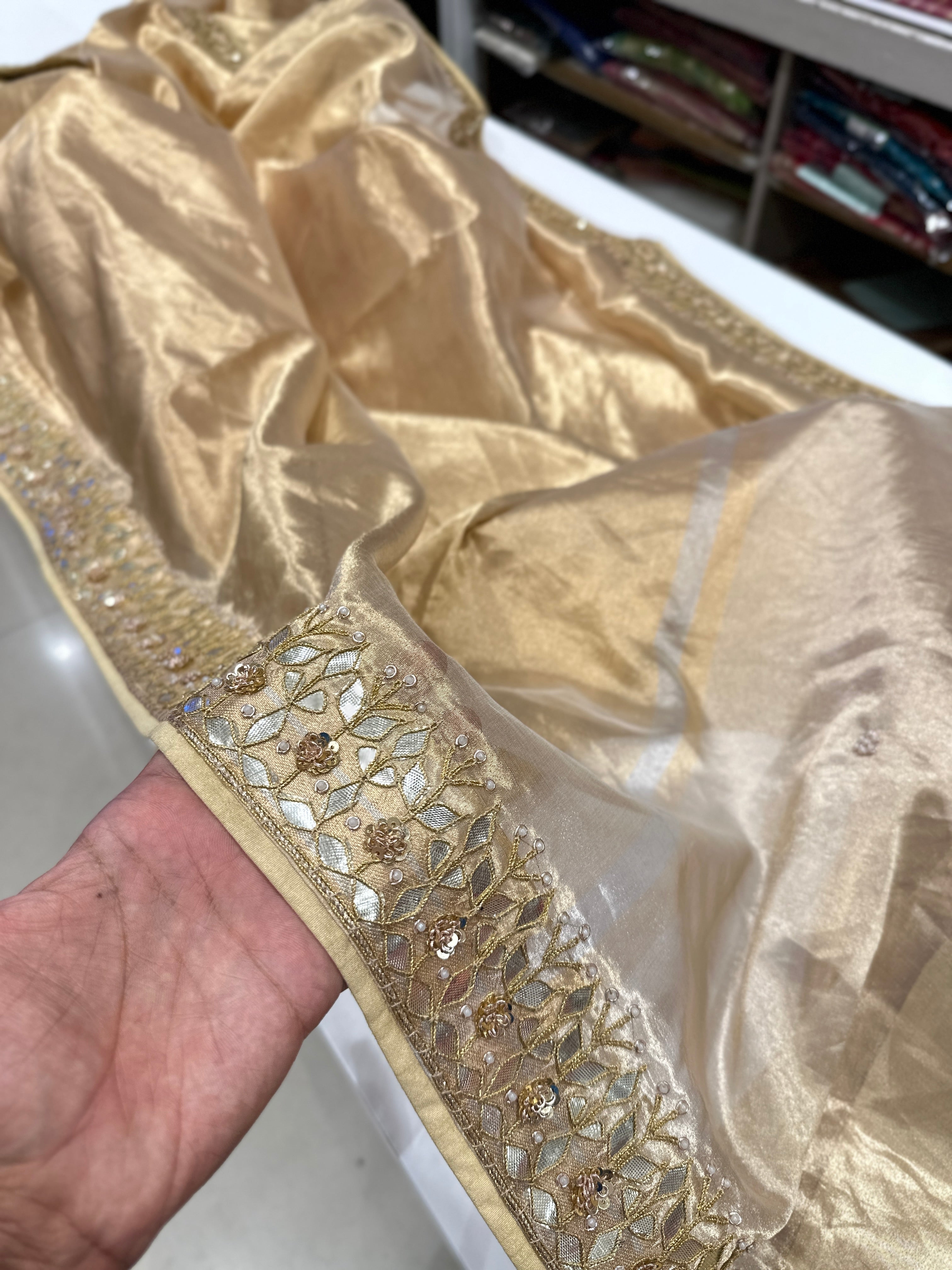 Handloom Golden Tissue Gotapatti Border Saree