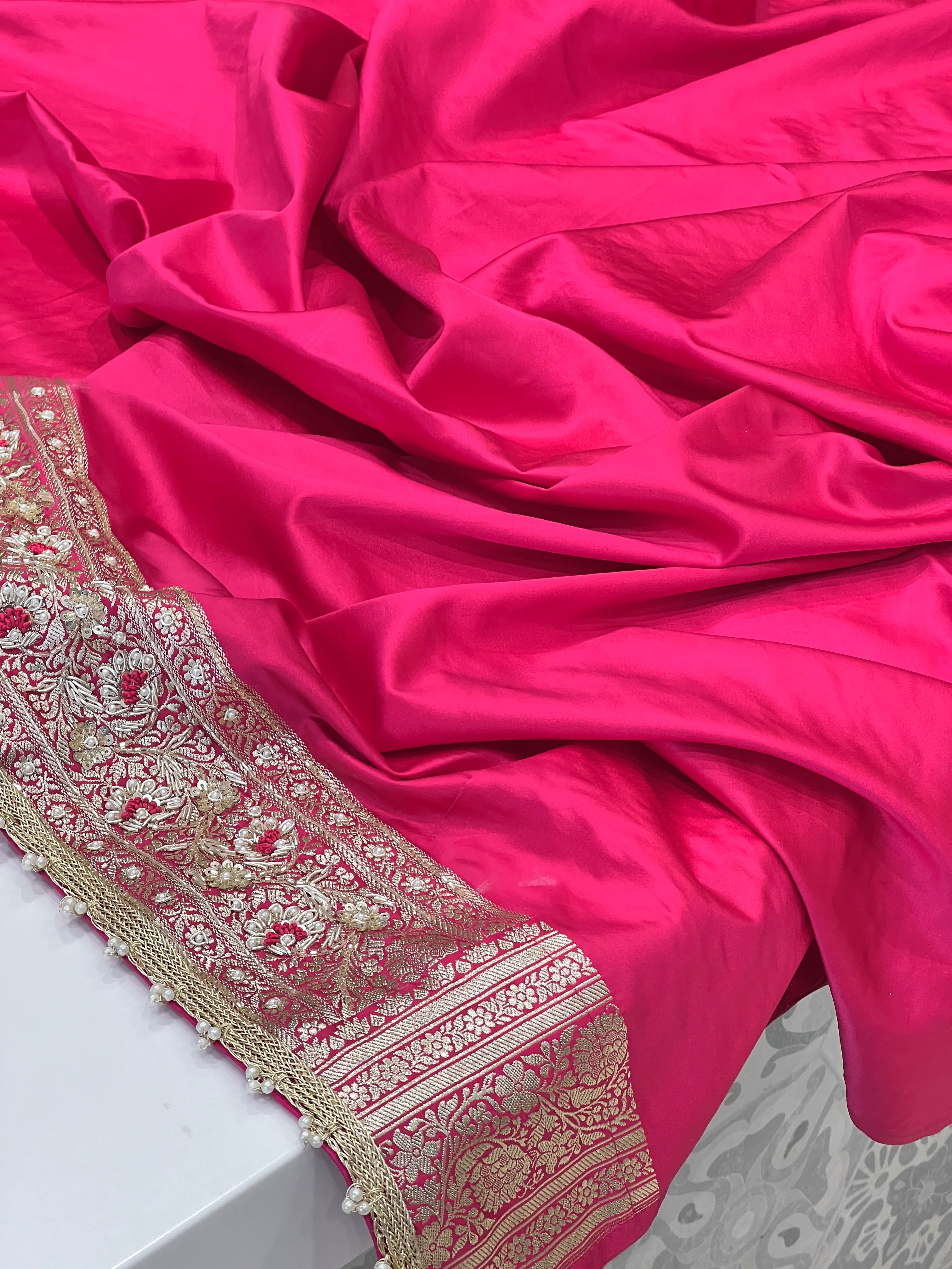 Rani Banarasi Crown Resham Hand Embroidery Saree