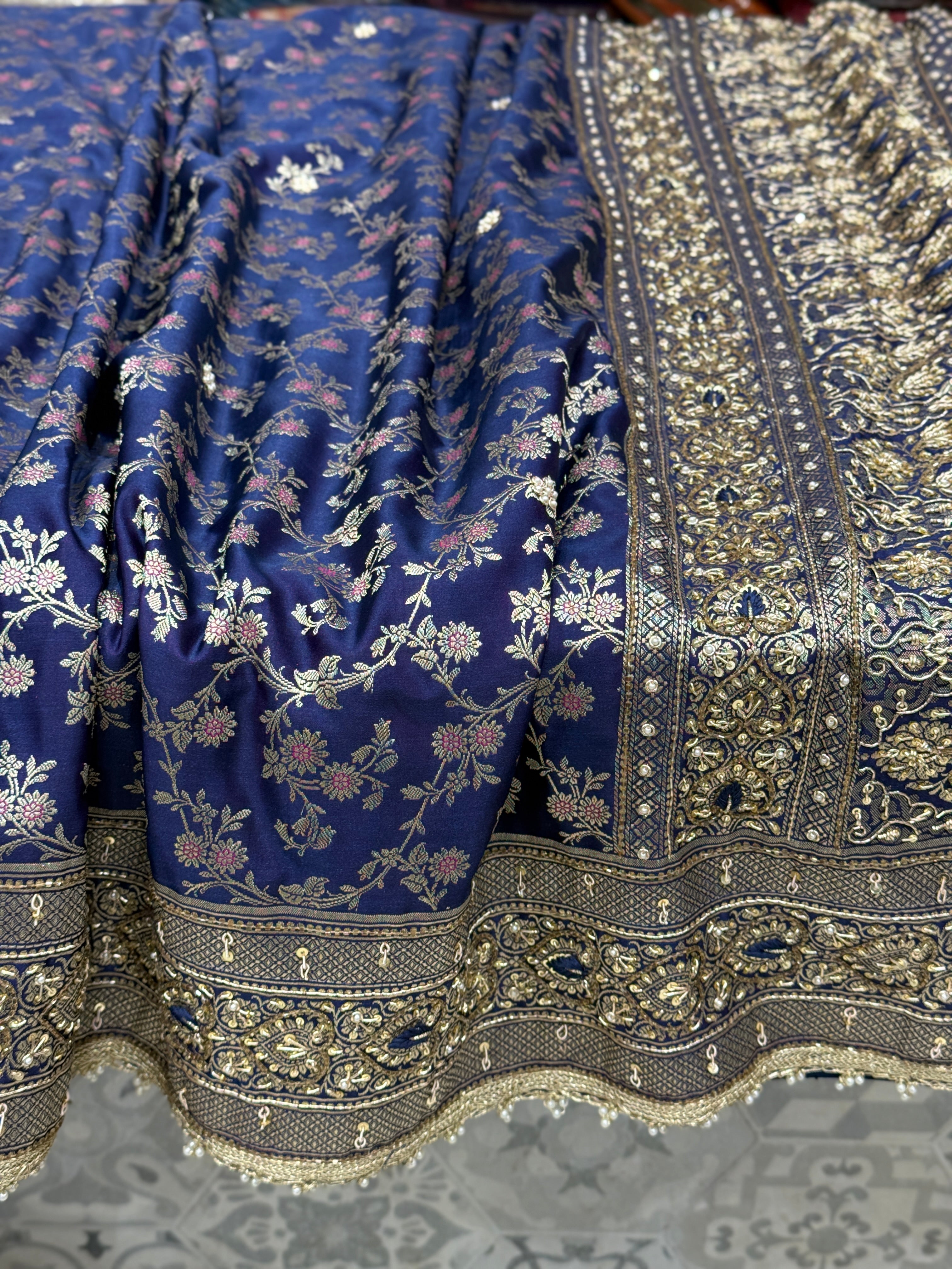 Cross Violet Banarasi Zardosi Resham Hand Embroidery Heart Border Saree