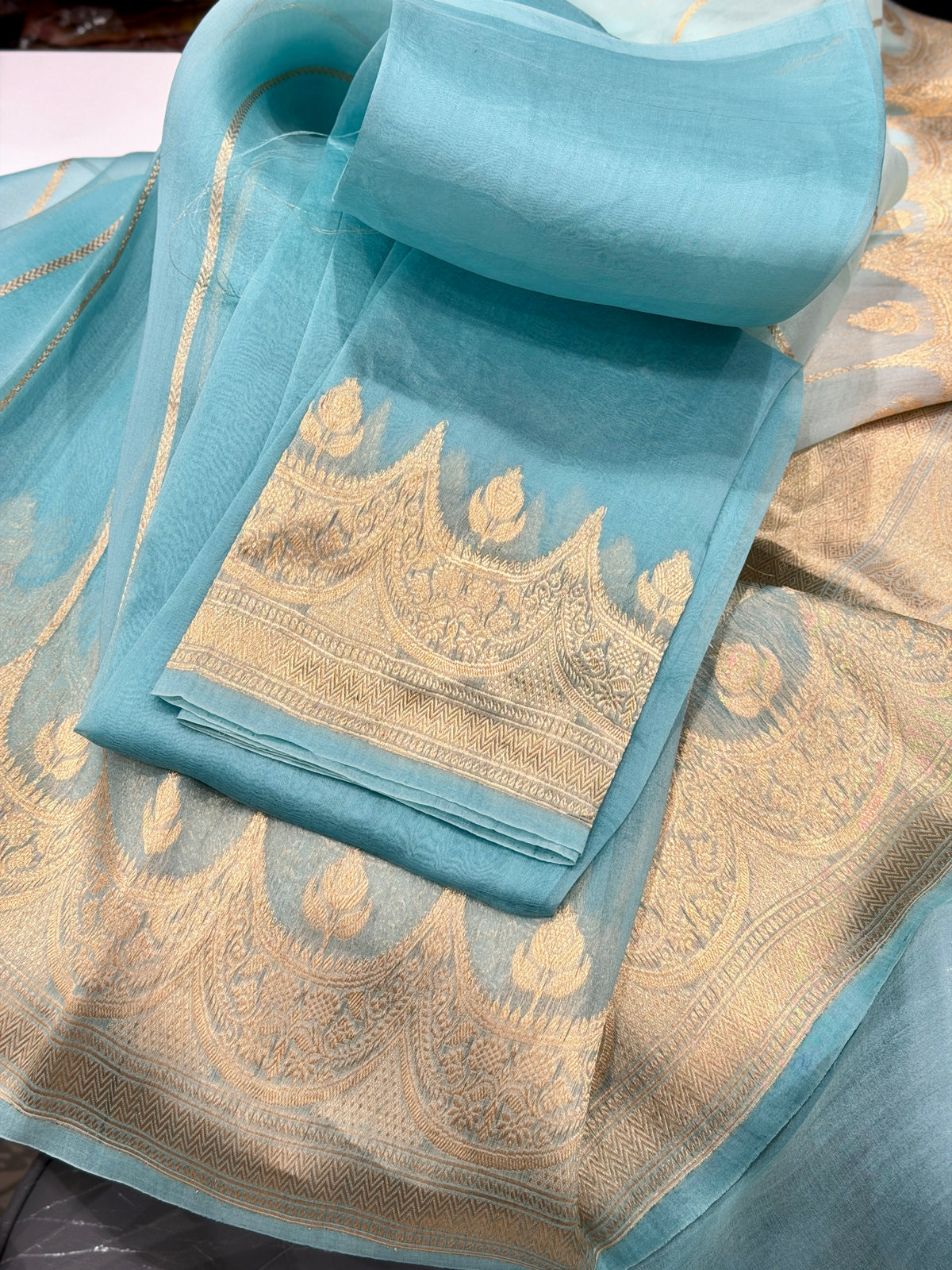 Blue Shaded Contemporary Handloom Banarasi Kora Silk Saree