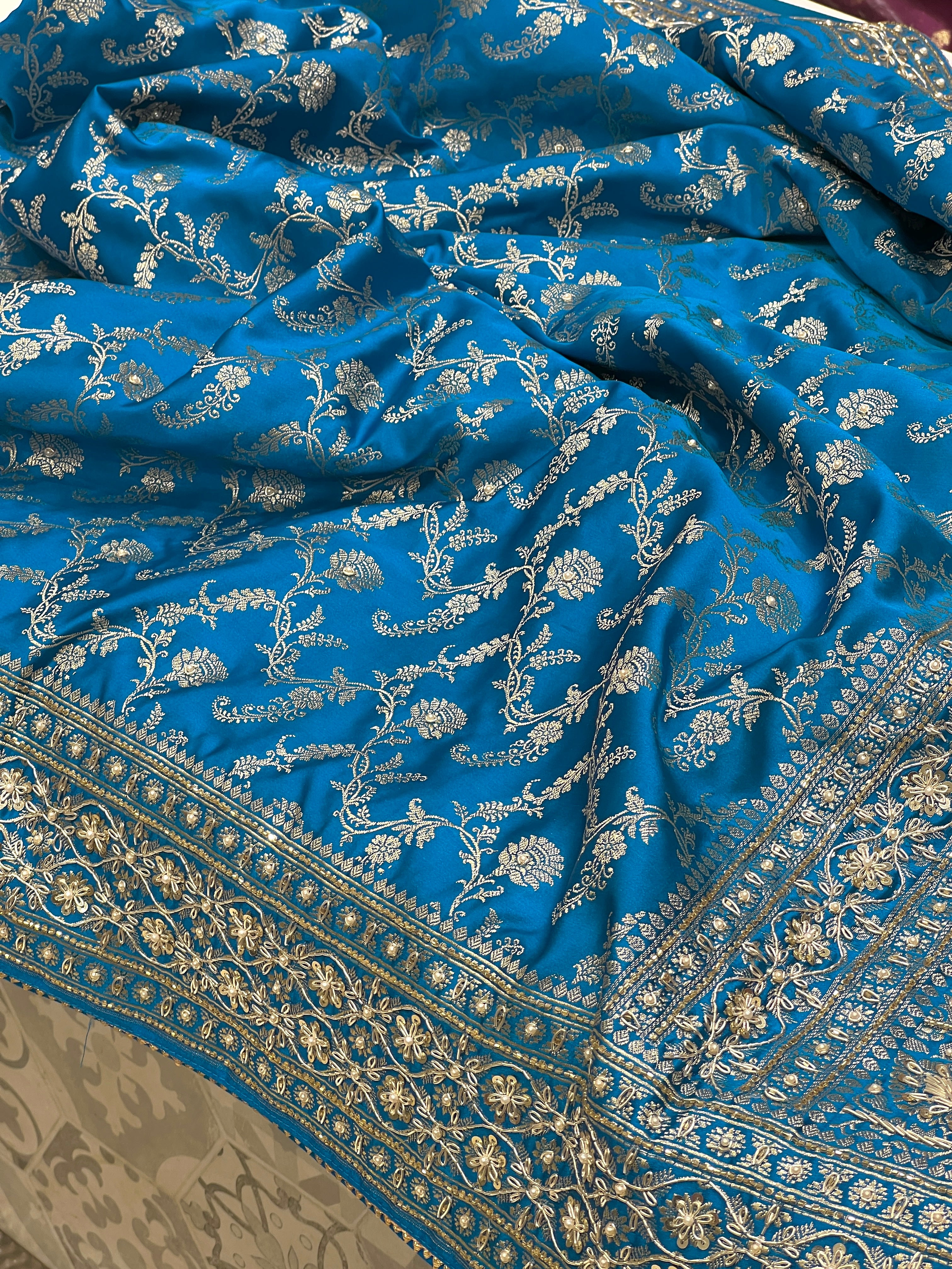 Blue Banarasi Leaf Pallu Hand Embroidery Saree