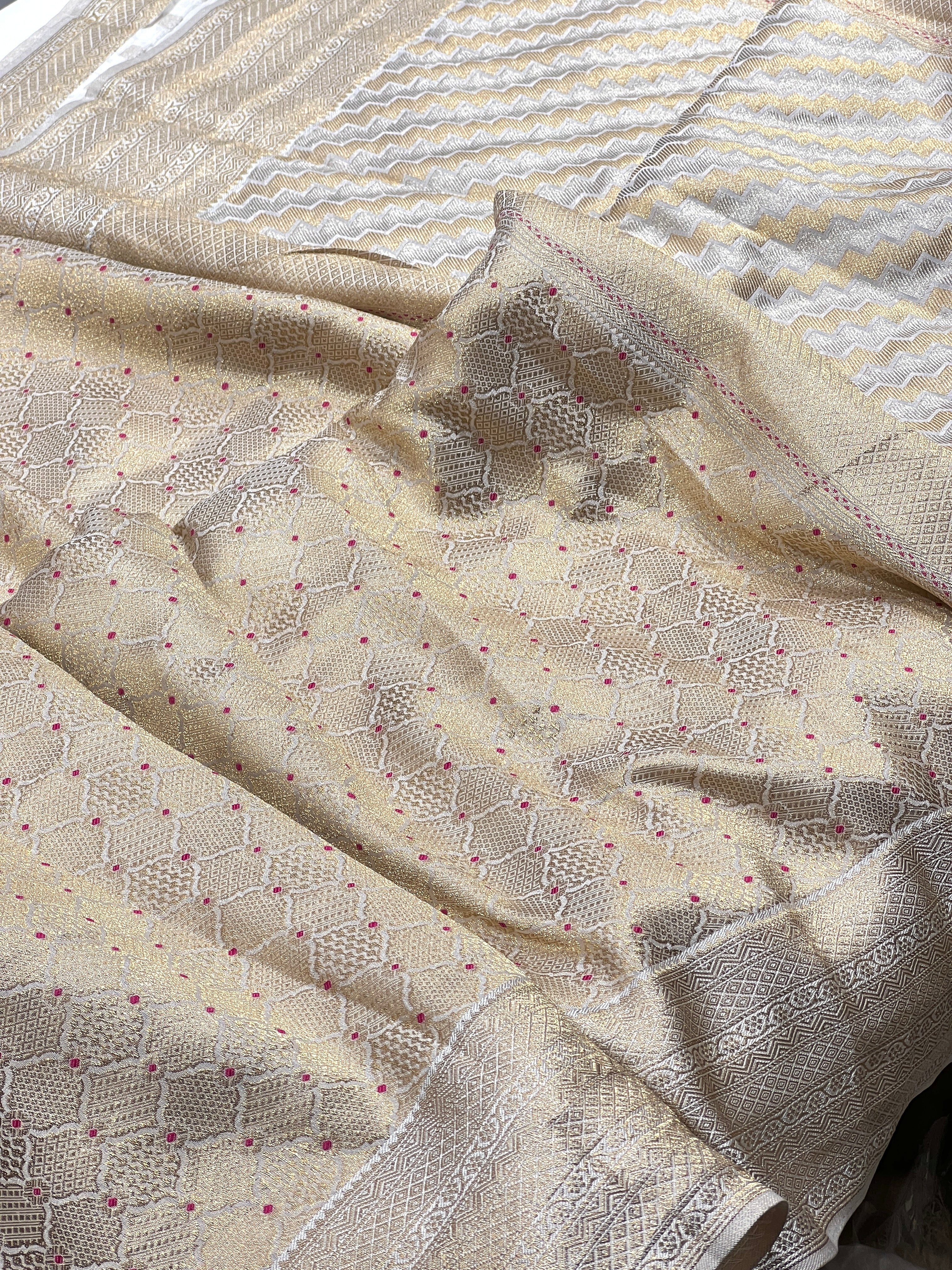 Golden Banarasi Crepe Tissue Silk Criss Cross Saree