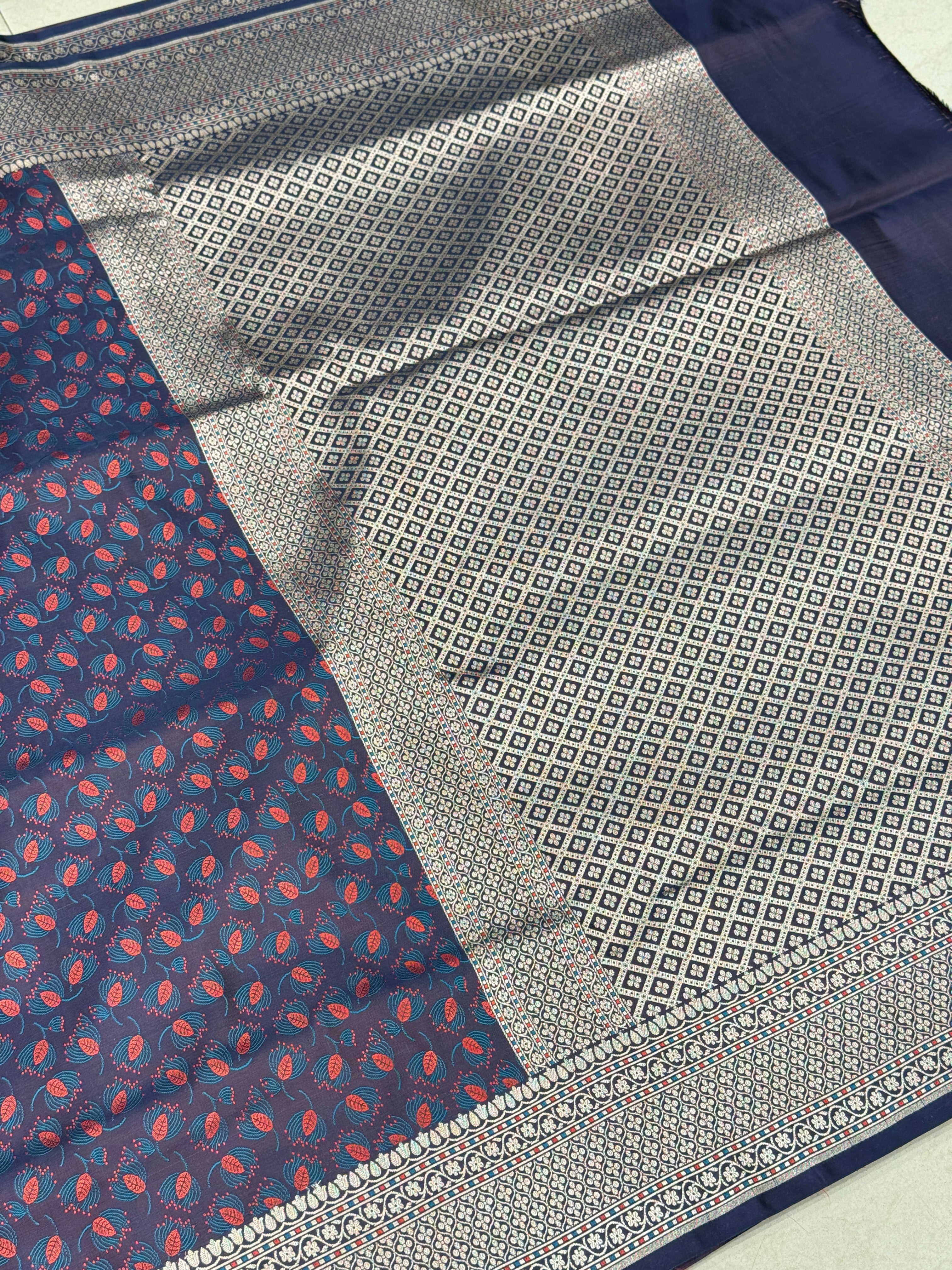 Blue Contemporary Banarasi Mushru Contrast Resham Saree
