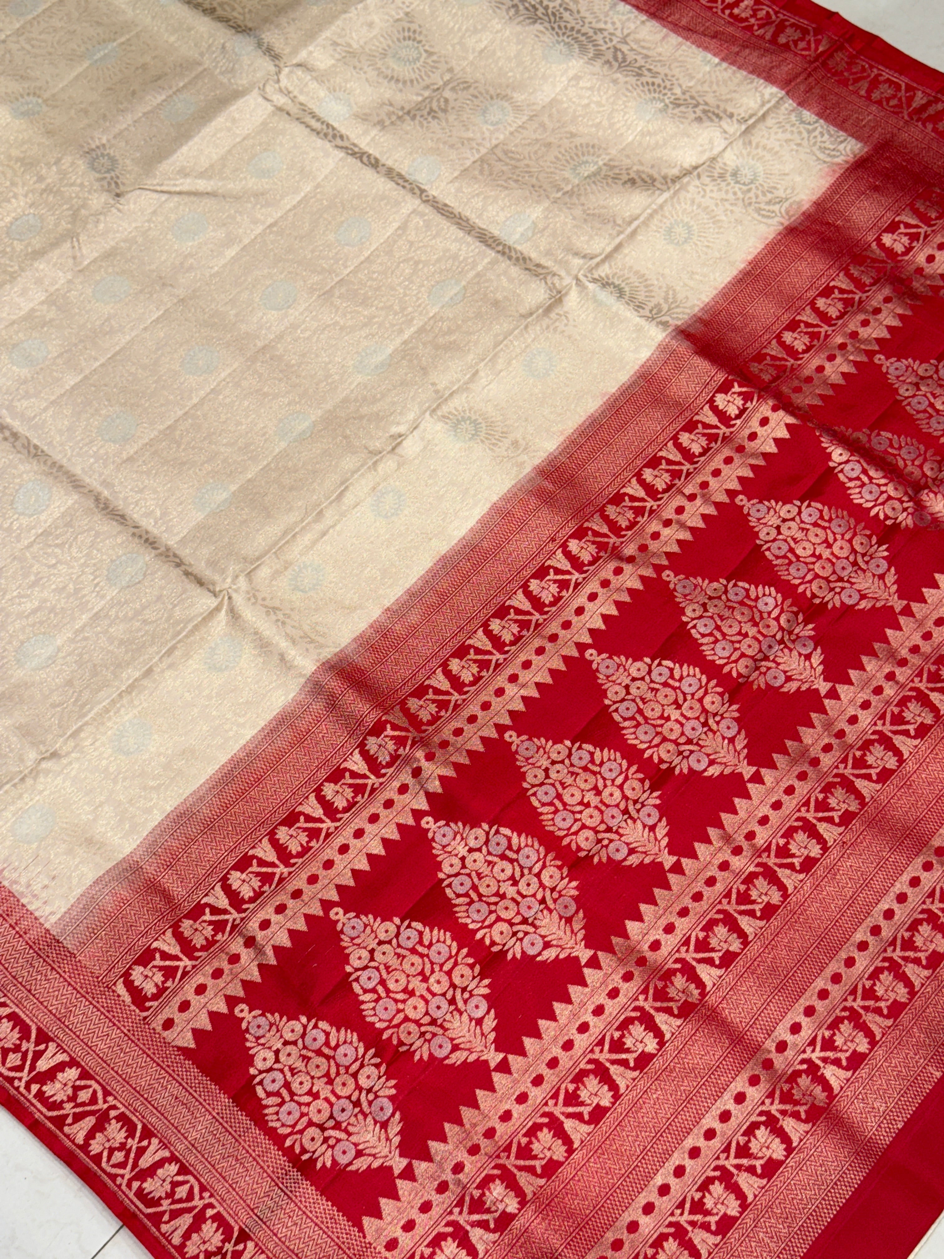 Beige Red Brocade Jaal Handloom Kanchipuram Pure Silk Saree