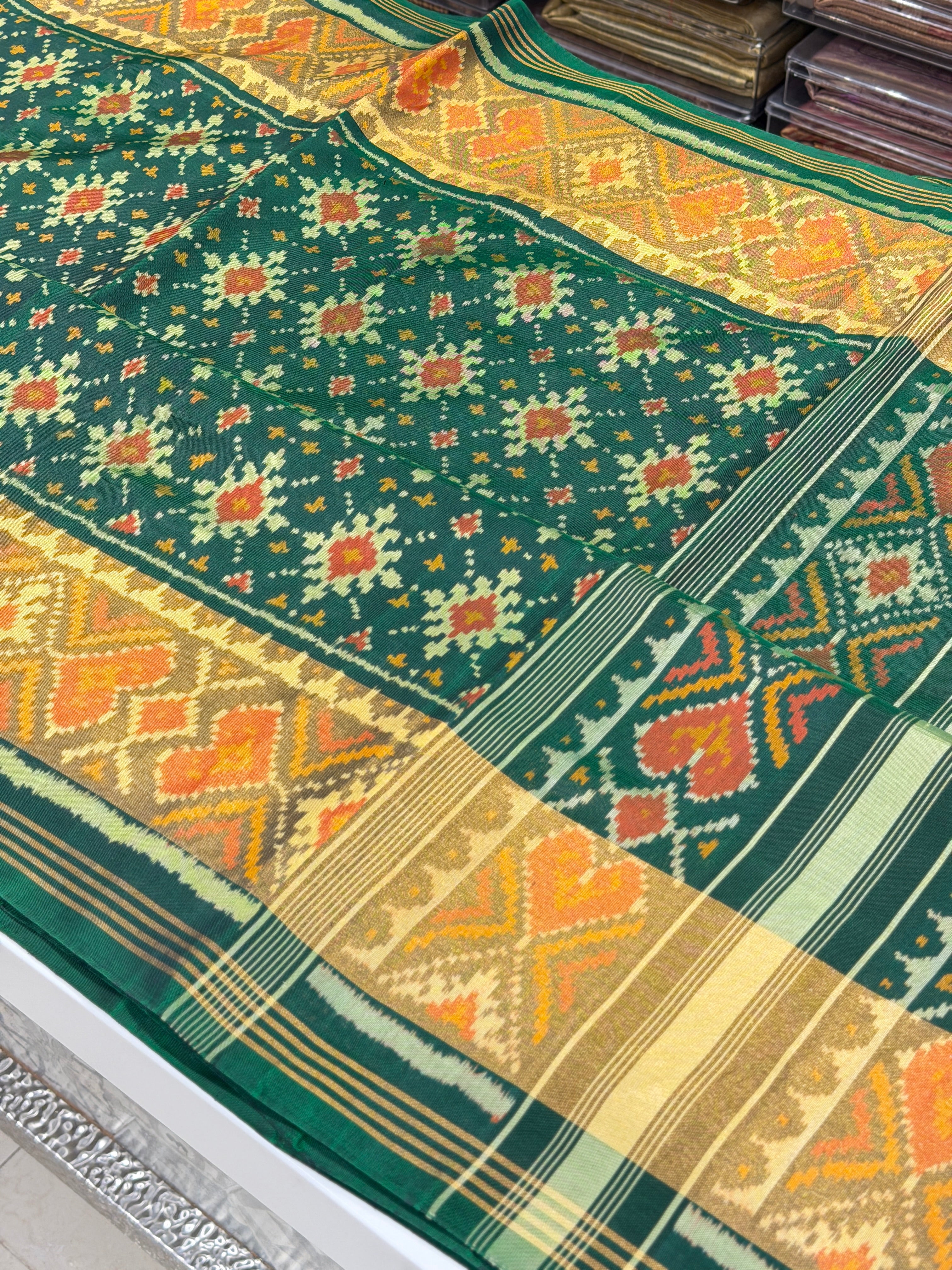 Bottle Green Chokta Bhat Pure Silk Patan Patola Handloom Saree
