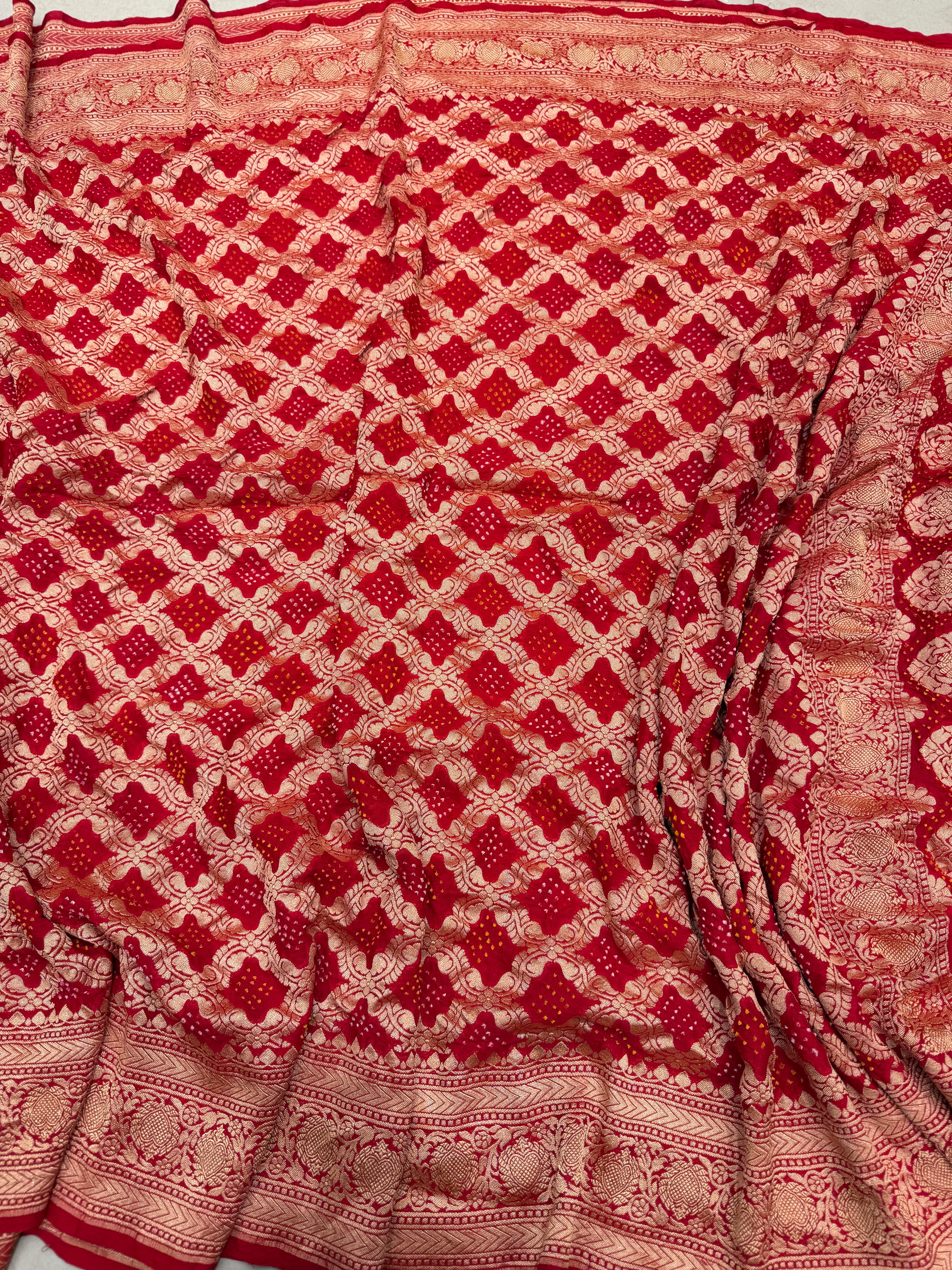 Red Heart Border Georgette Handloom Bandhej Bandhini Saree