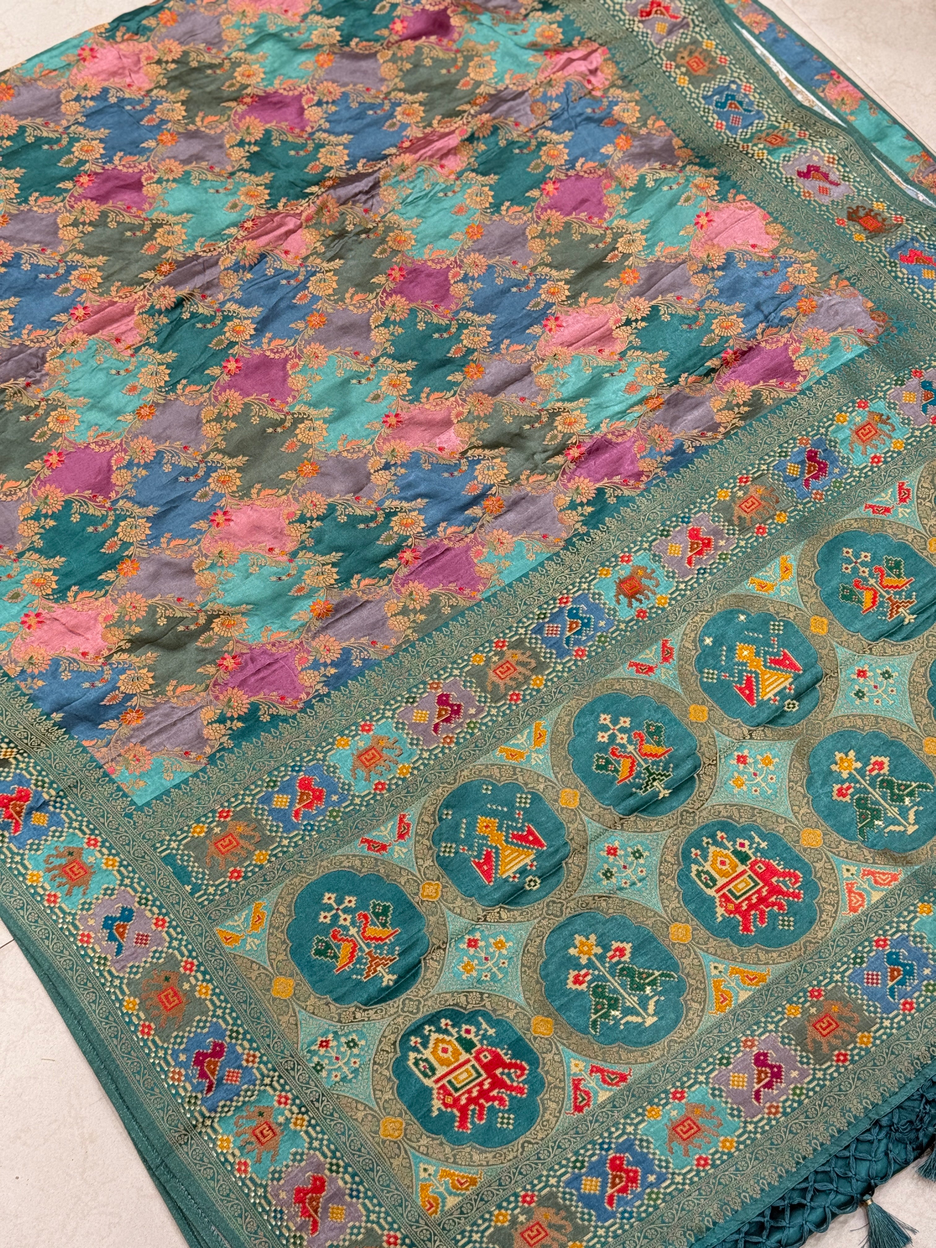 Rama Green Banarasi Rangkat Fusion Patola Border Saree