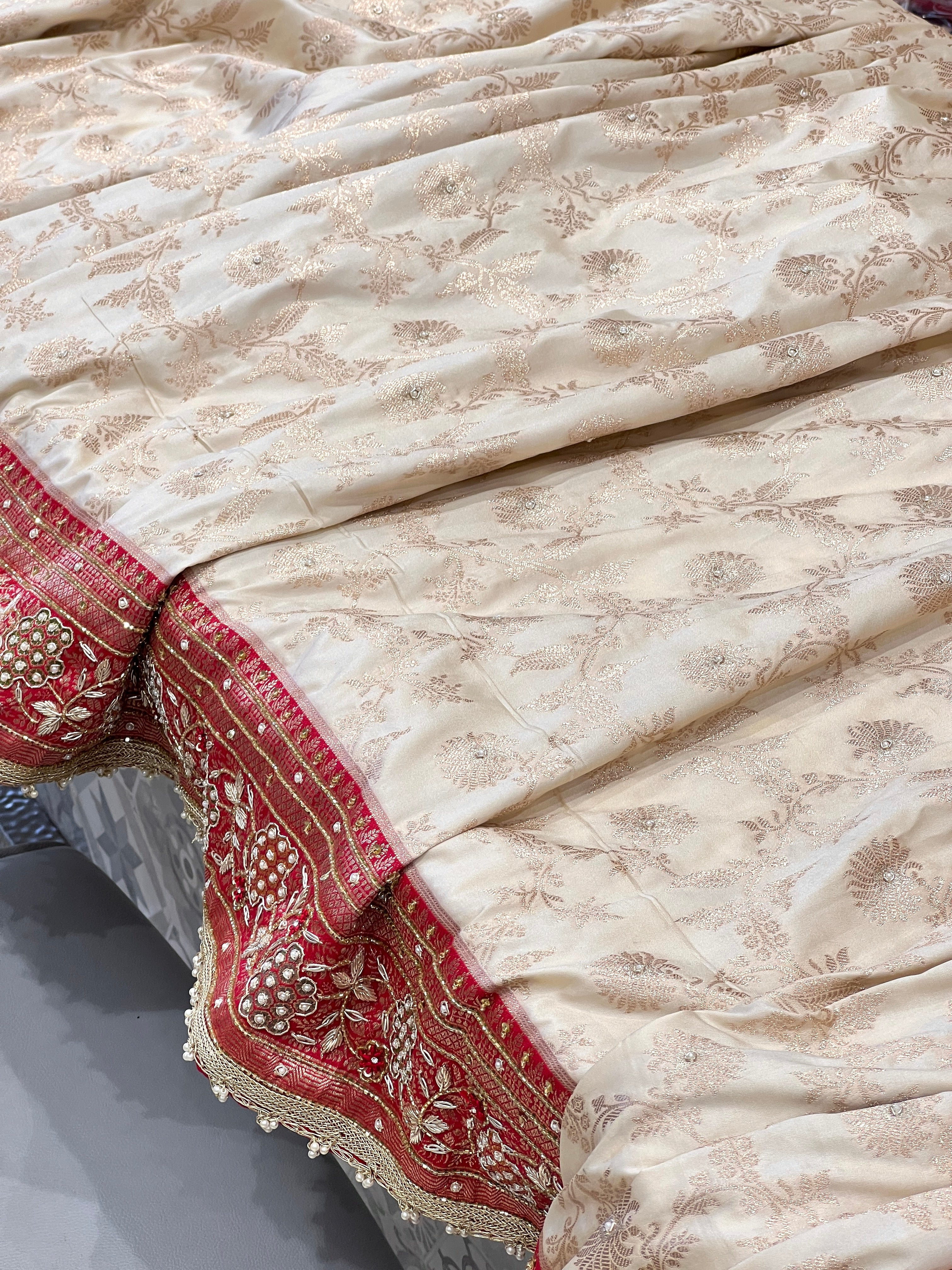 Beige Banarasi Red Border Embroidery 2.0