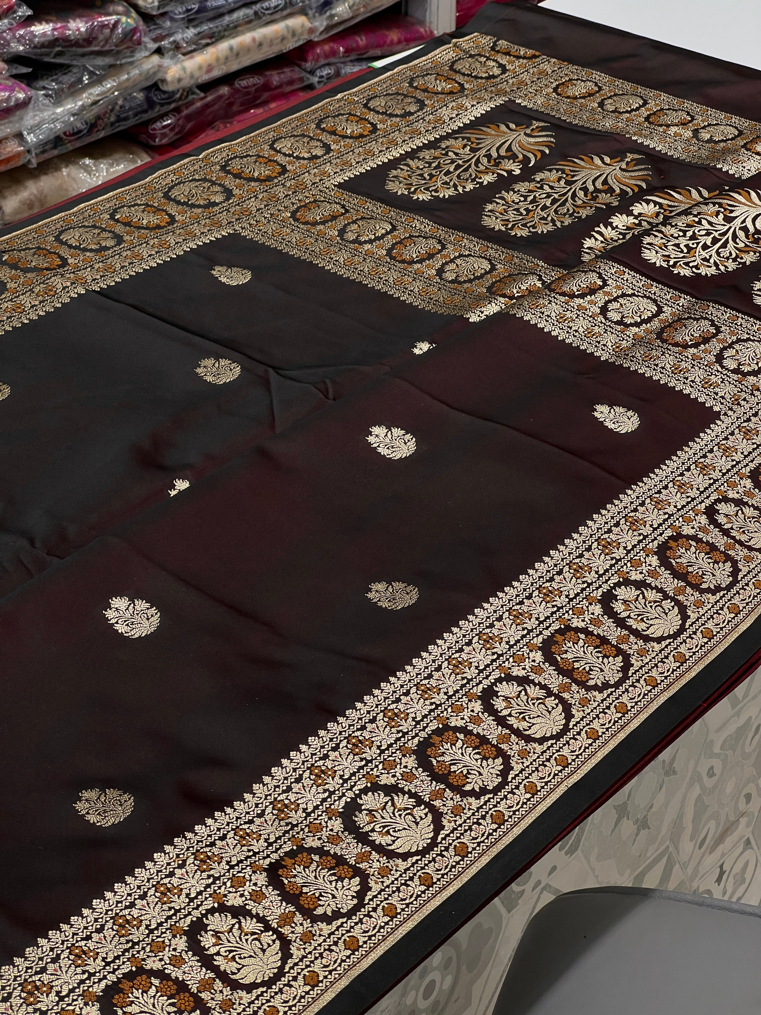 Brownish Dhup Chav Banarasi Butta Silk Saree