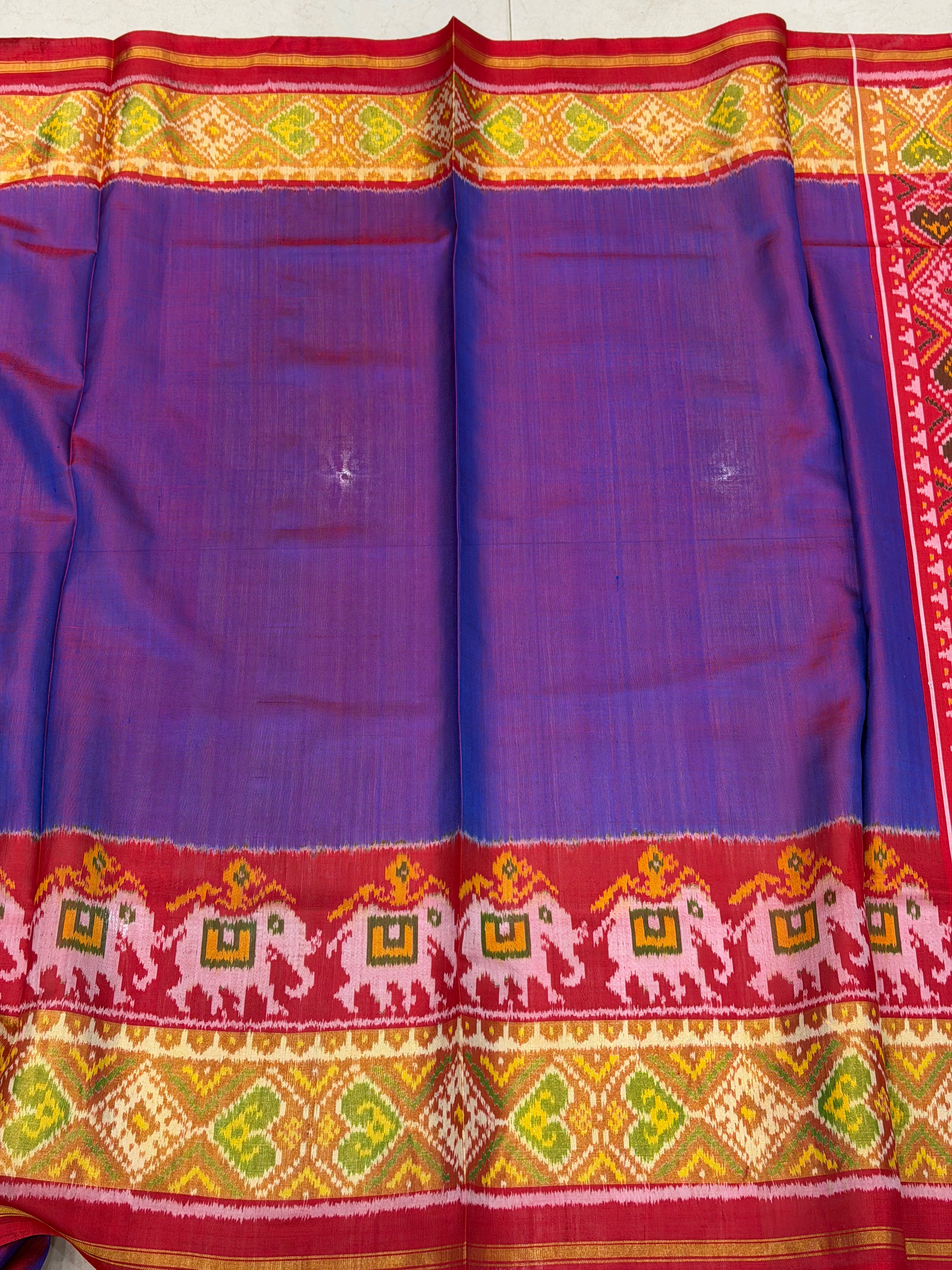 Violet Red Plain Gala Handloom Rajot Ikat Patola Silk Saree