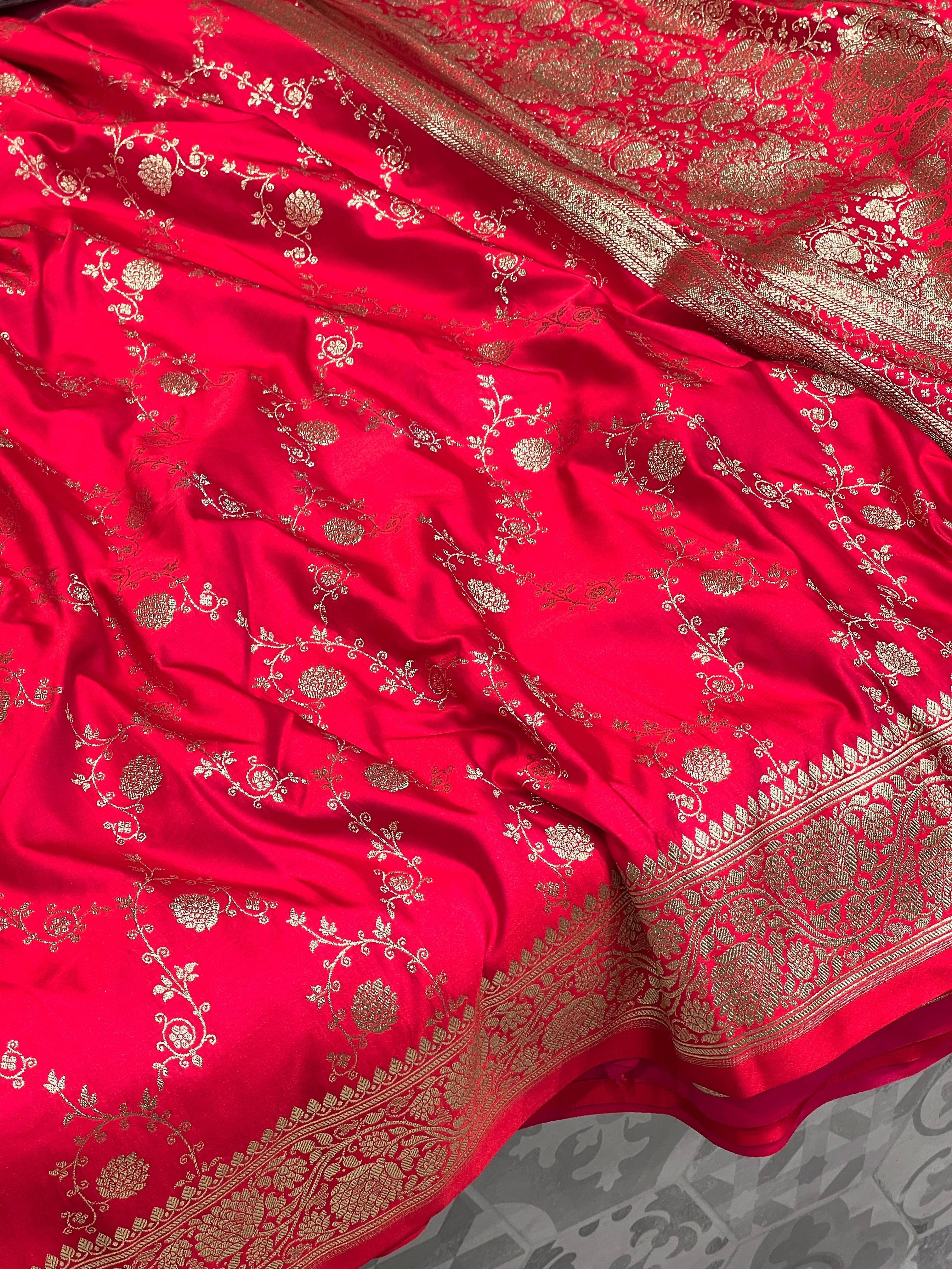 Reddish Pink Banarasi Jaal Saree