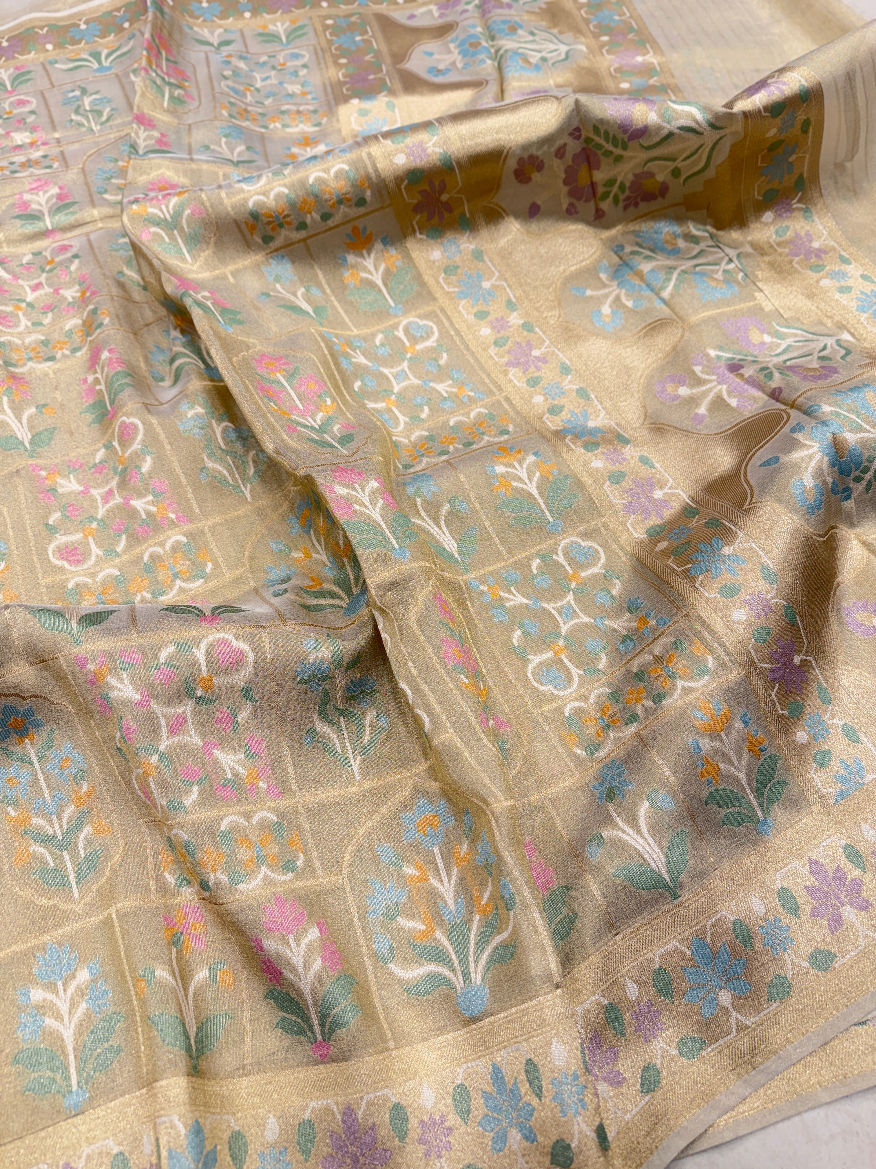 Golden Meenakari Temple Style Weaved Banarasi Tissue Silk Saree