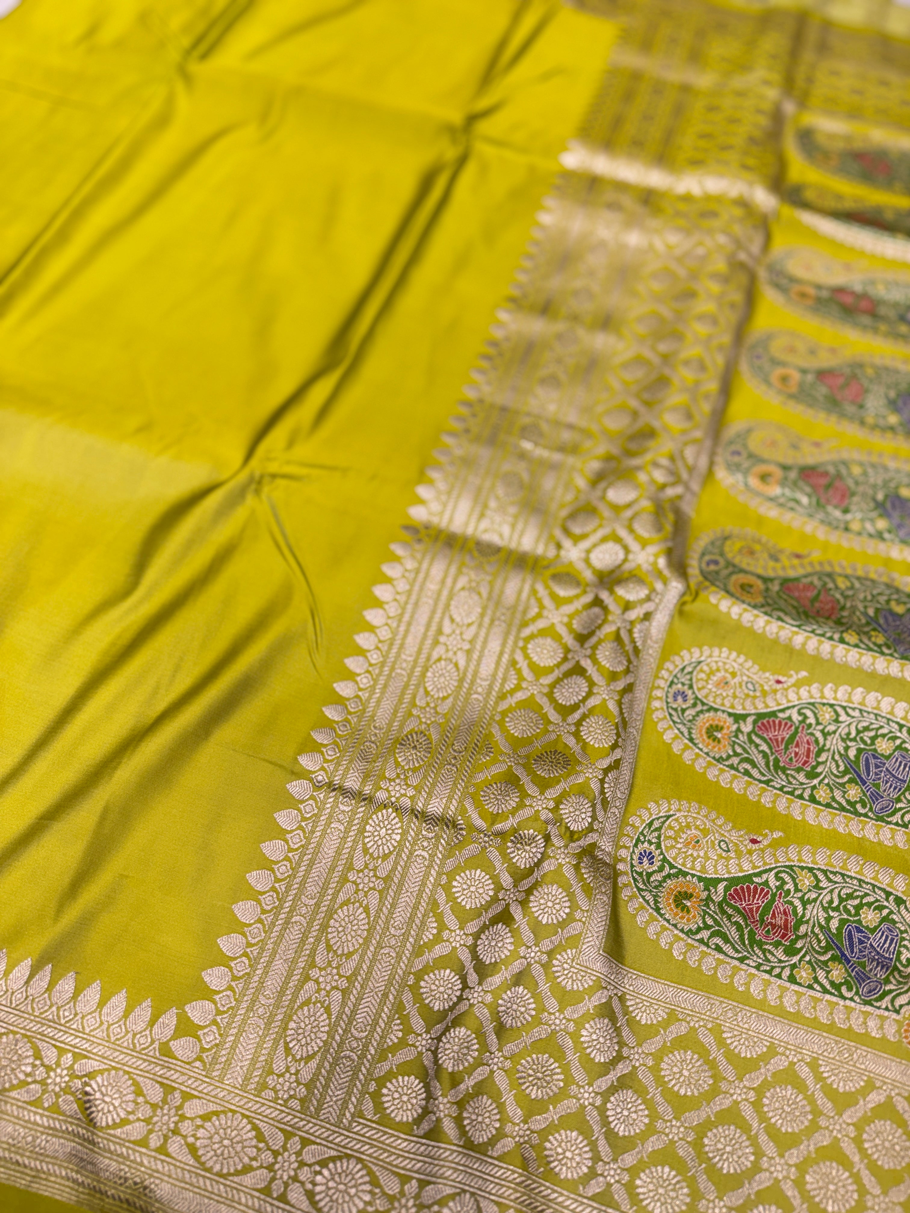 Lime Green Banarasi Plain Body Meena Pallu Saree