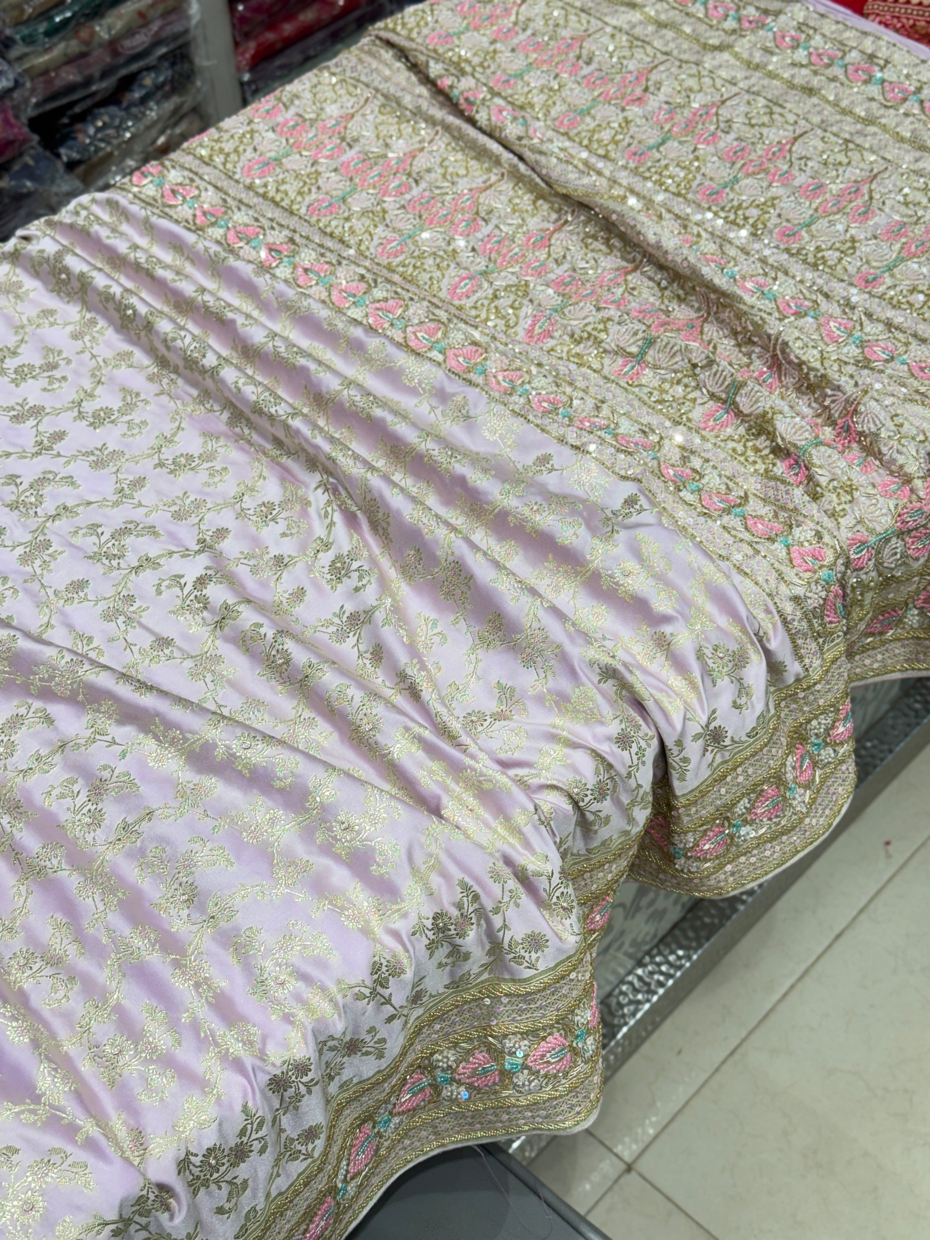 Lilac Banarasi Heart Border Fancy Hand Embroidery Saree