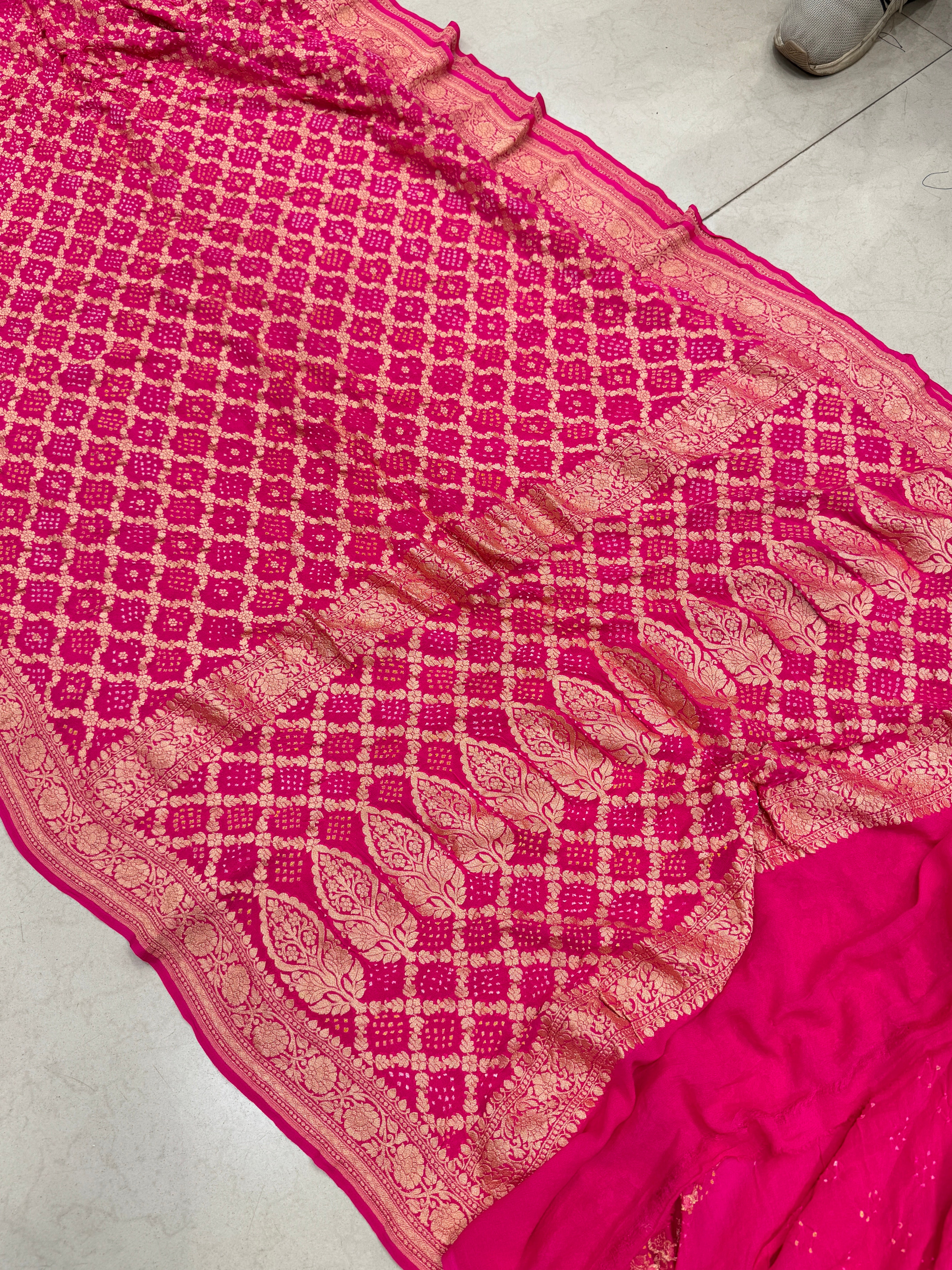 Rani Bandhej Bandhini Saree