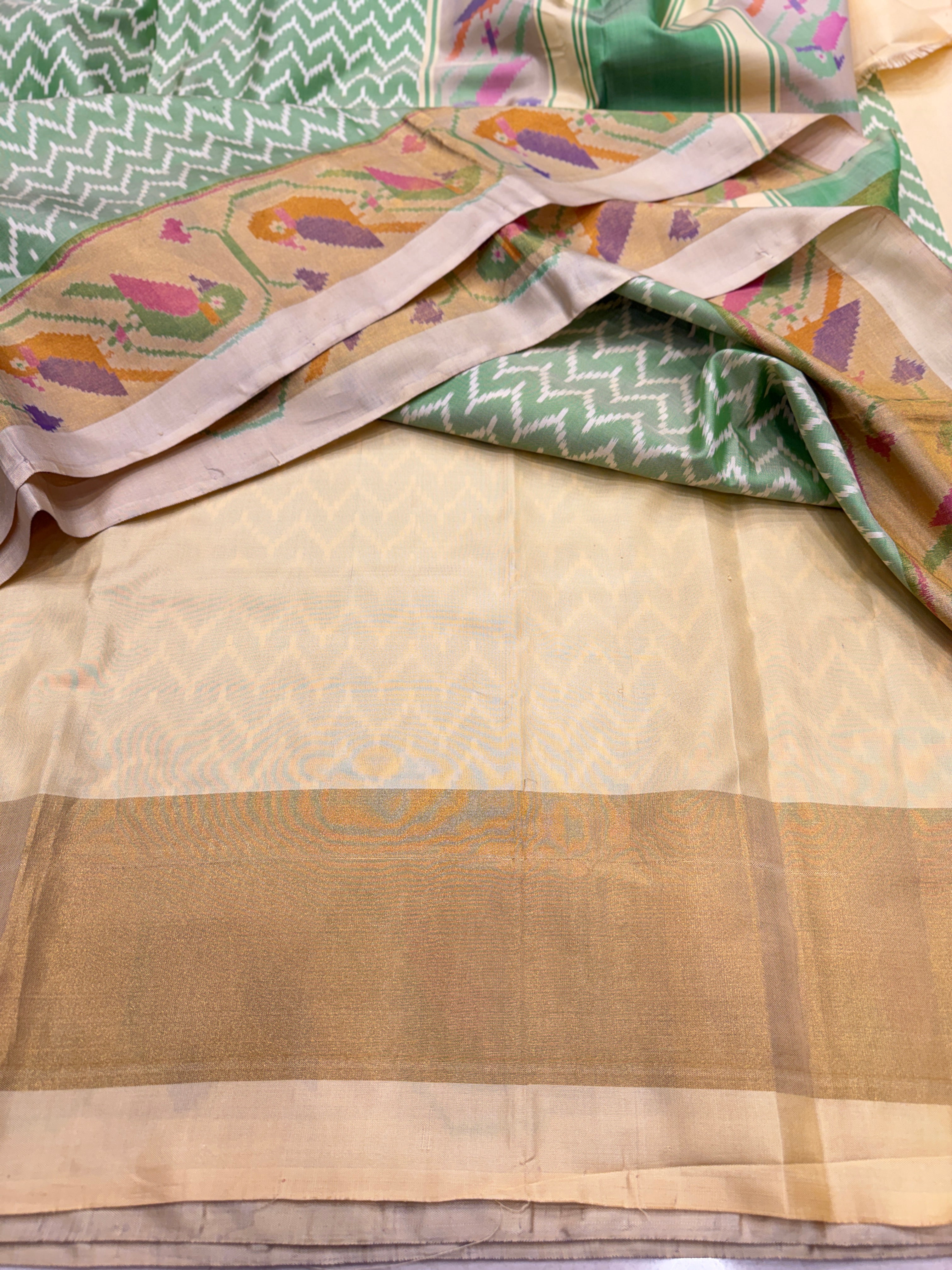 Pastel Green Contemporary Patan Patola Handloom Saree