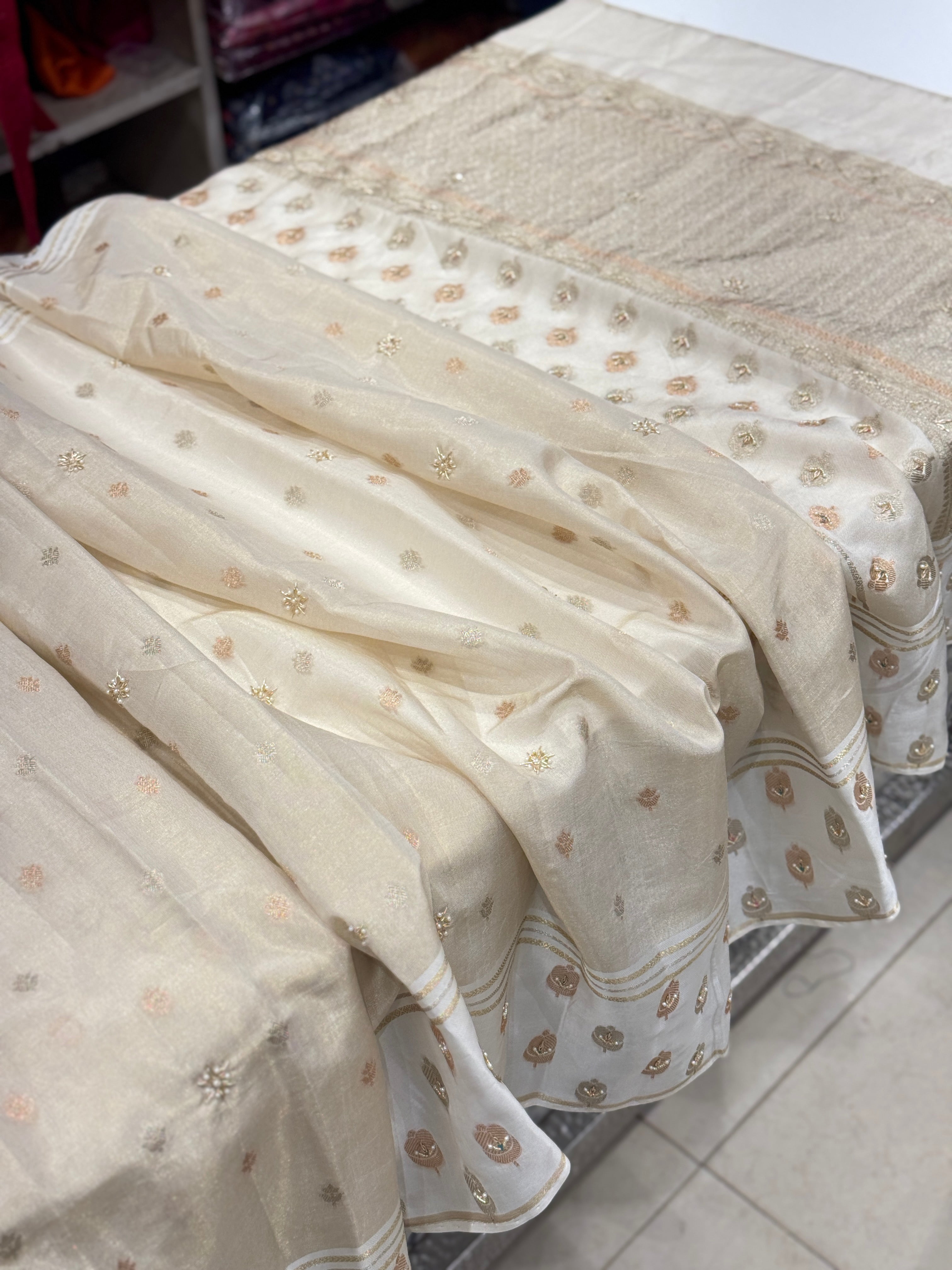 Tissue Sitara Butti Soft Silk Saree