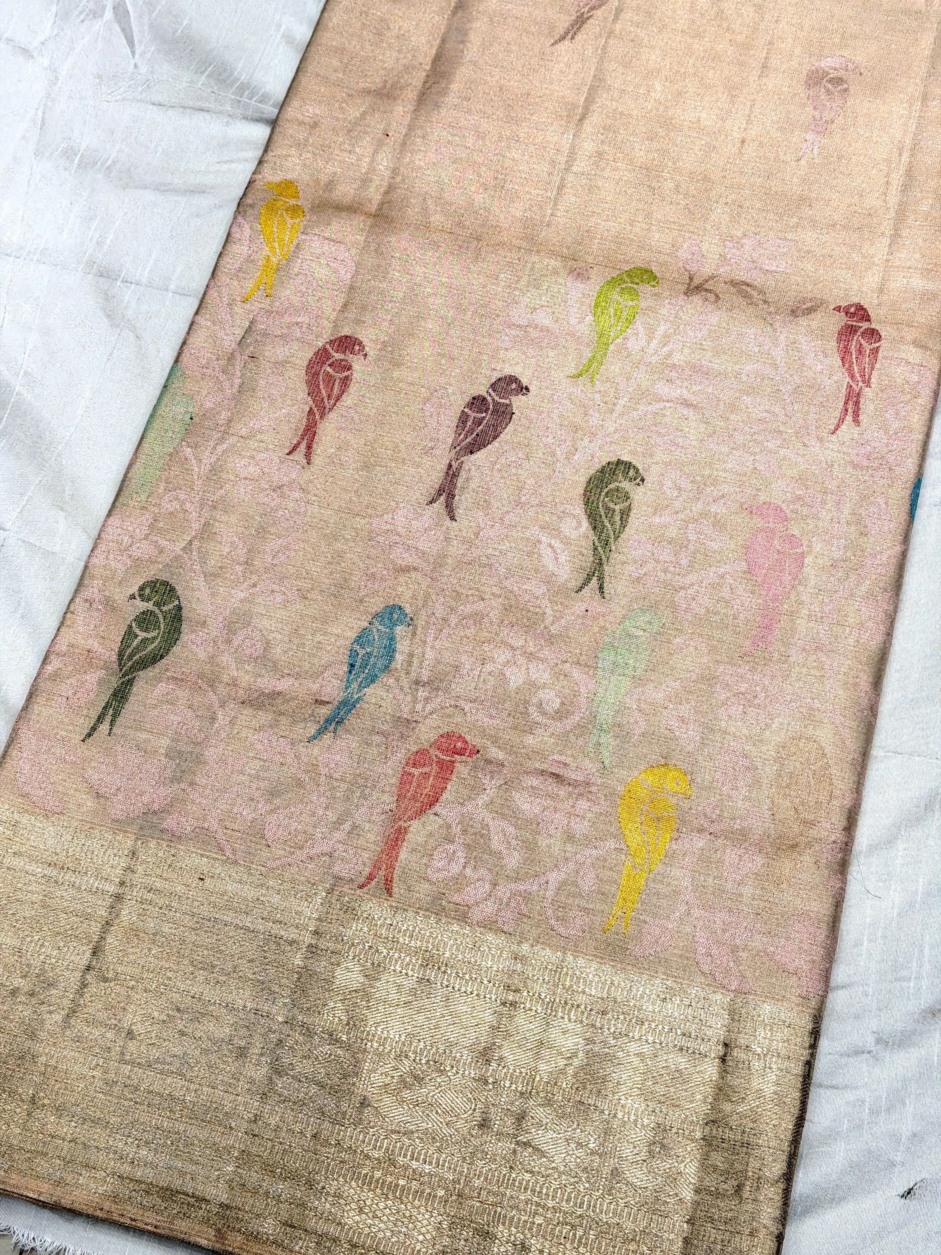 Pink Contemporary Parrot Motif Handloom Kanjivaram Tissue Silk Saree