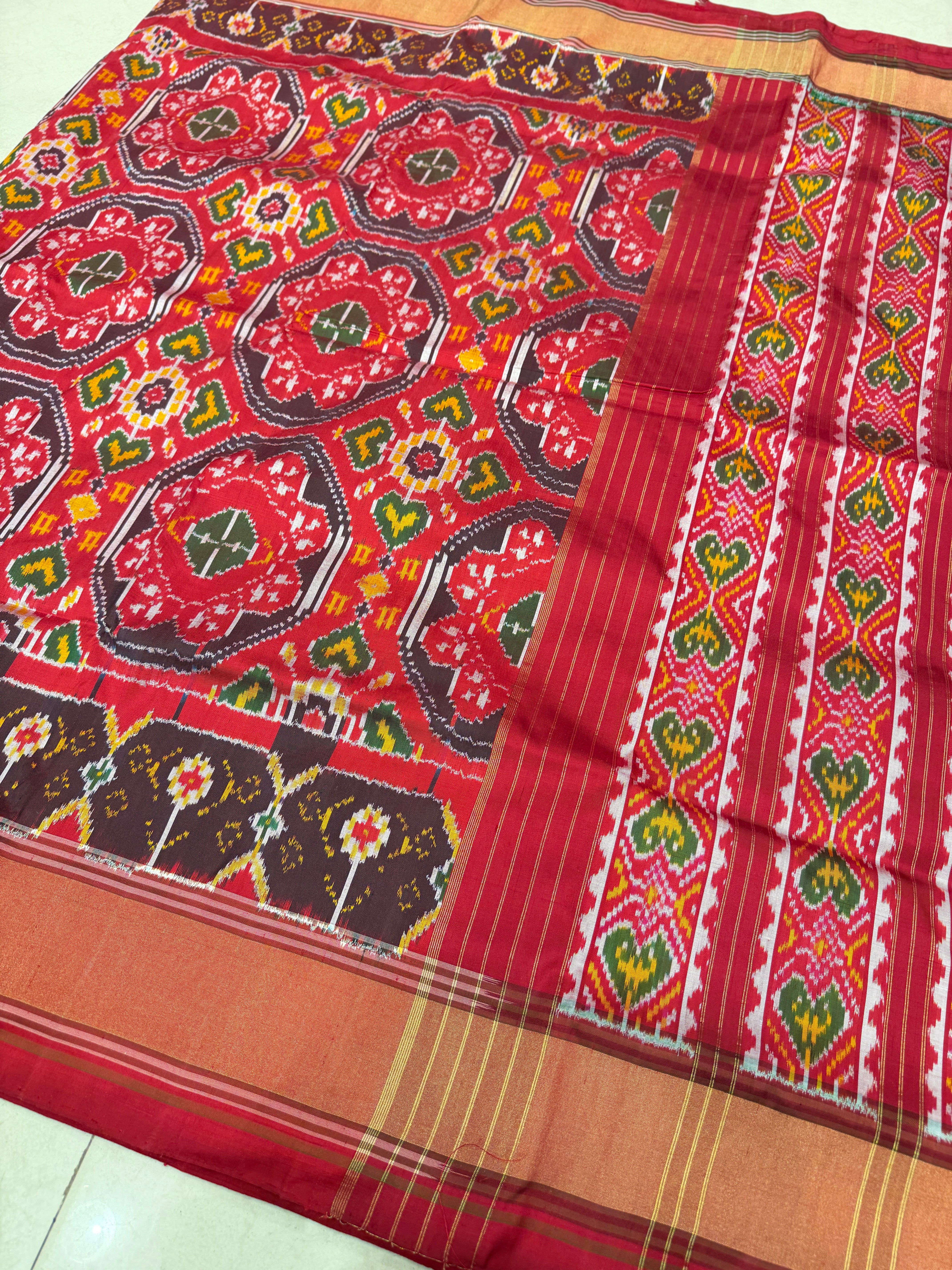 Red Chhabadi Patan Handloom Ikat Patola Silk Saree