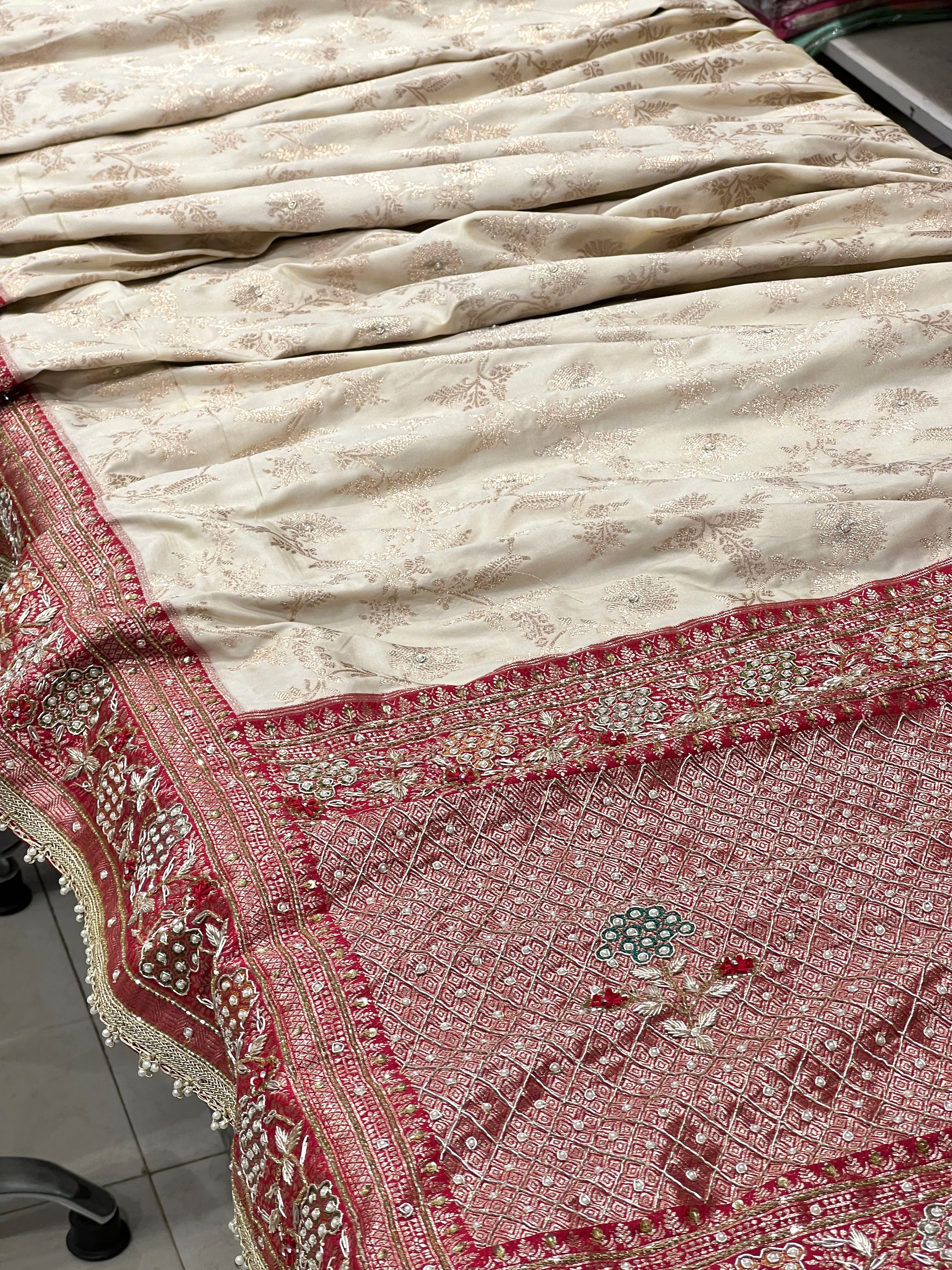 Beige Banarasi Red Border Embroidery 2.0