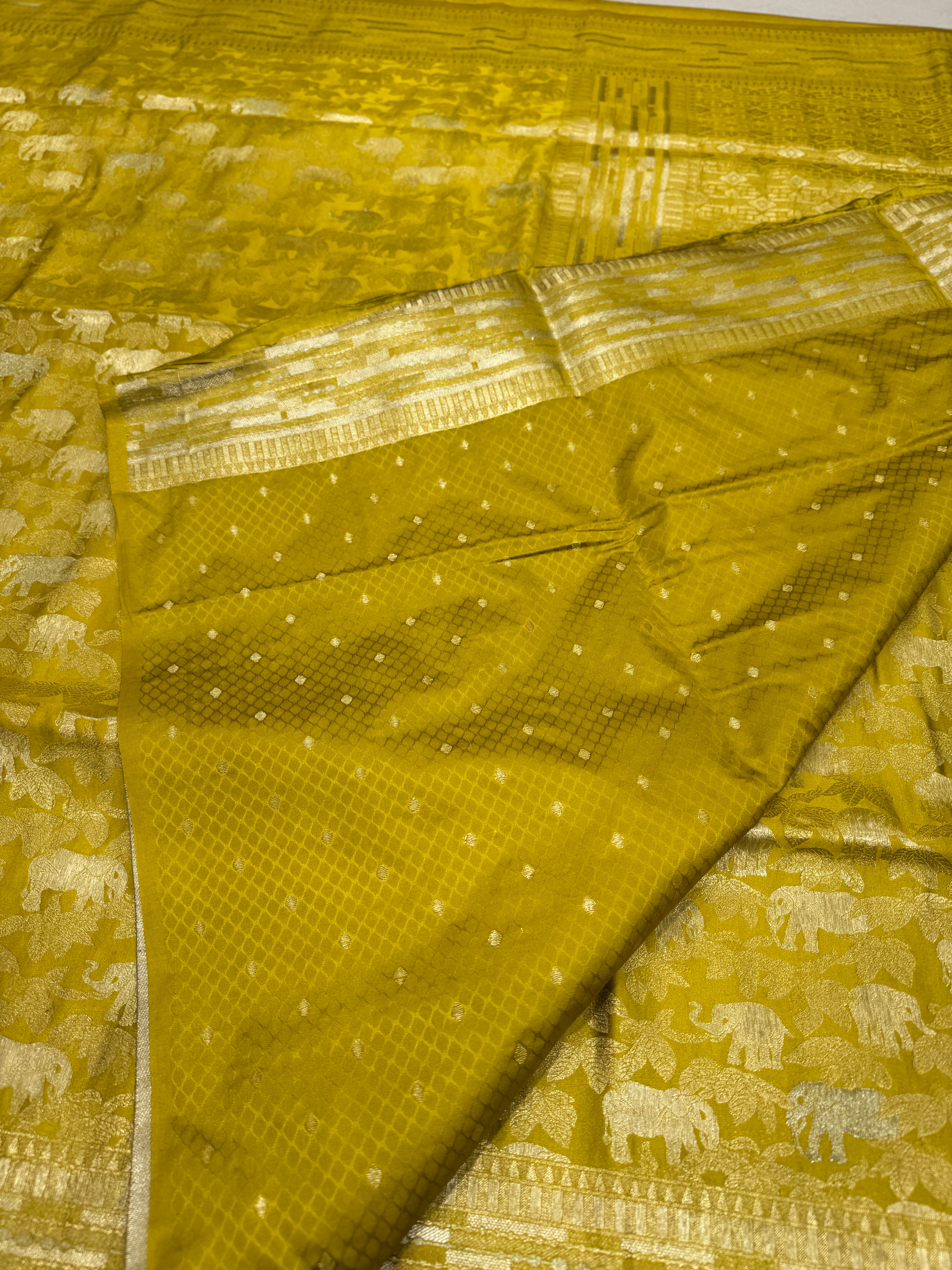 Mehendi Green Banarasi Soft Silk Semi Elephant Motif Saree