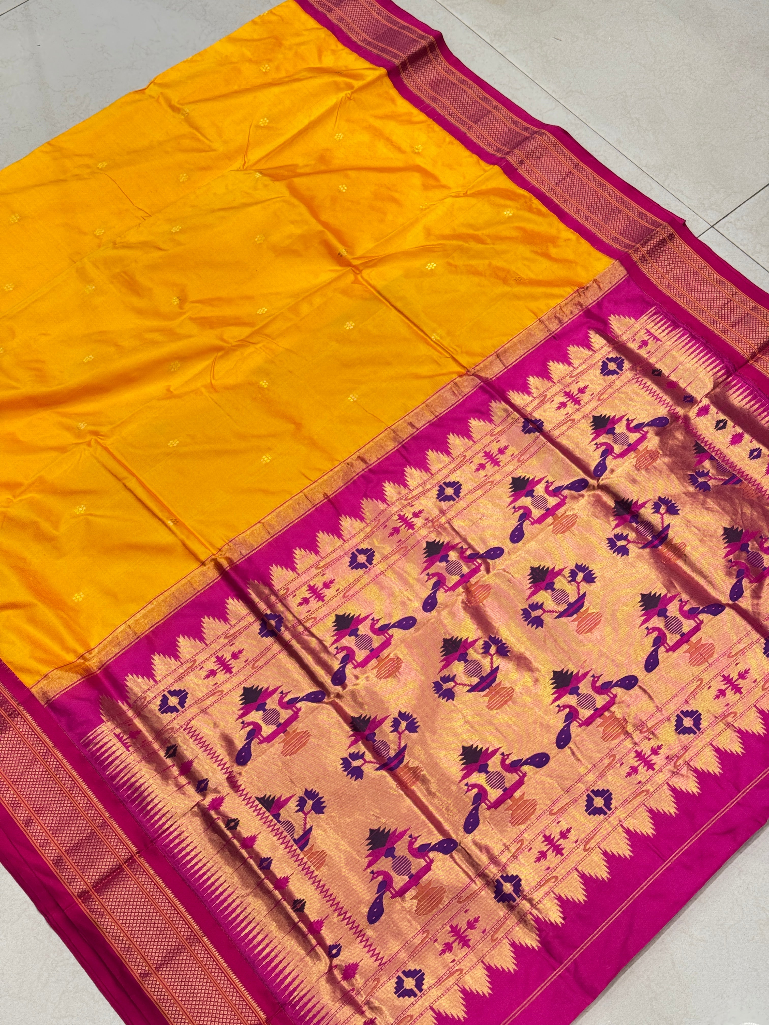 Mustard Yellow Rani Morbangdi Paithani Saree