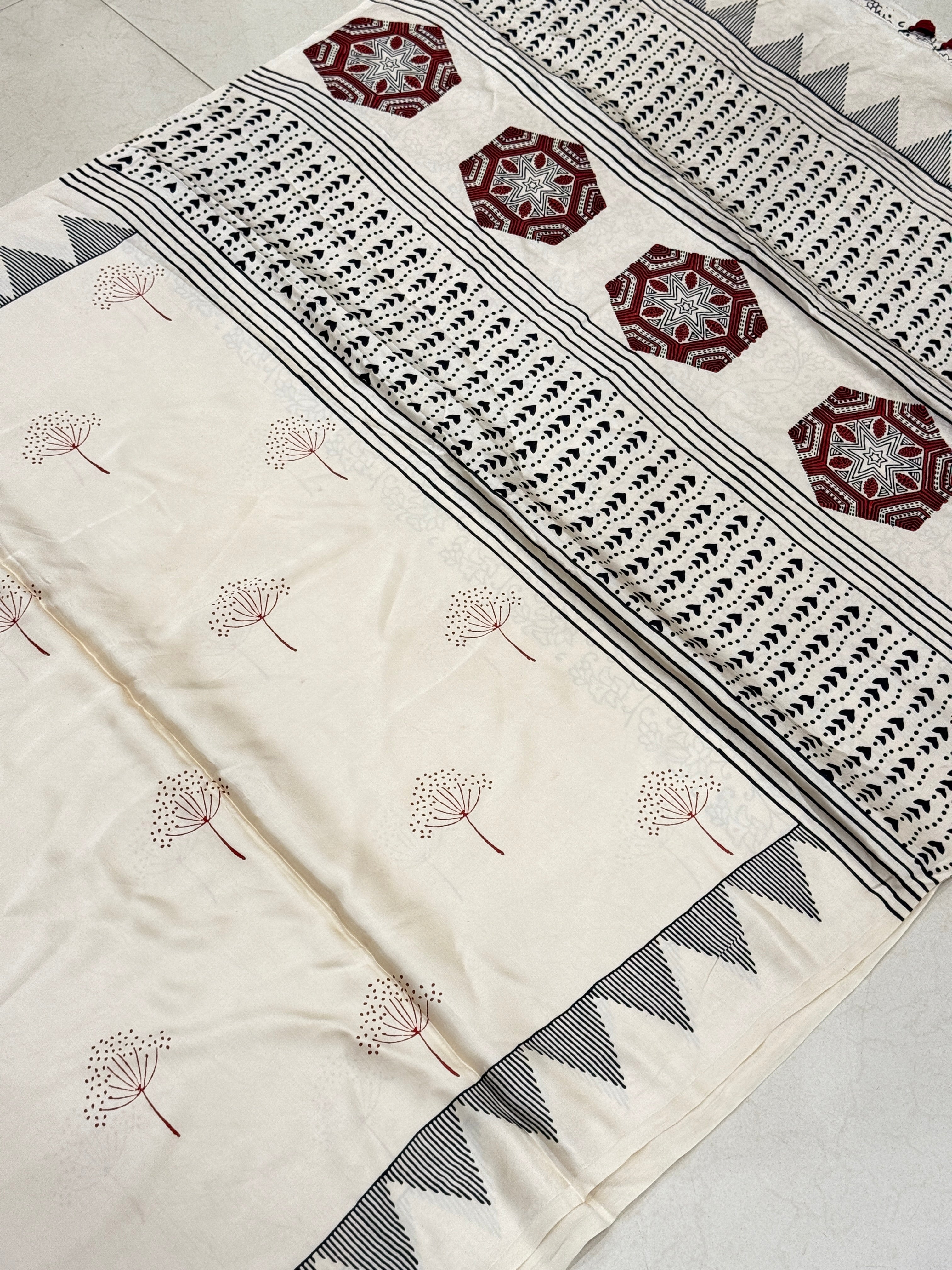 White Red Butta Ajrakh Block Print Hand Pure Gajji Silk Saree