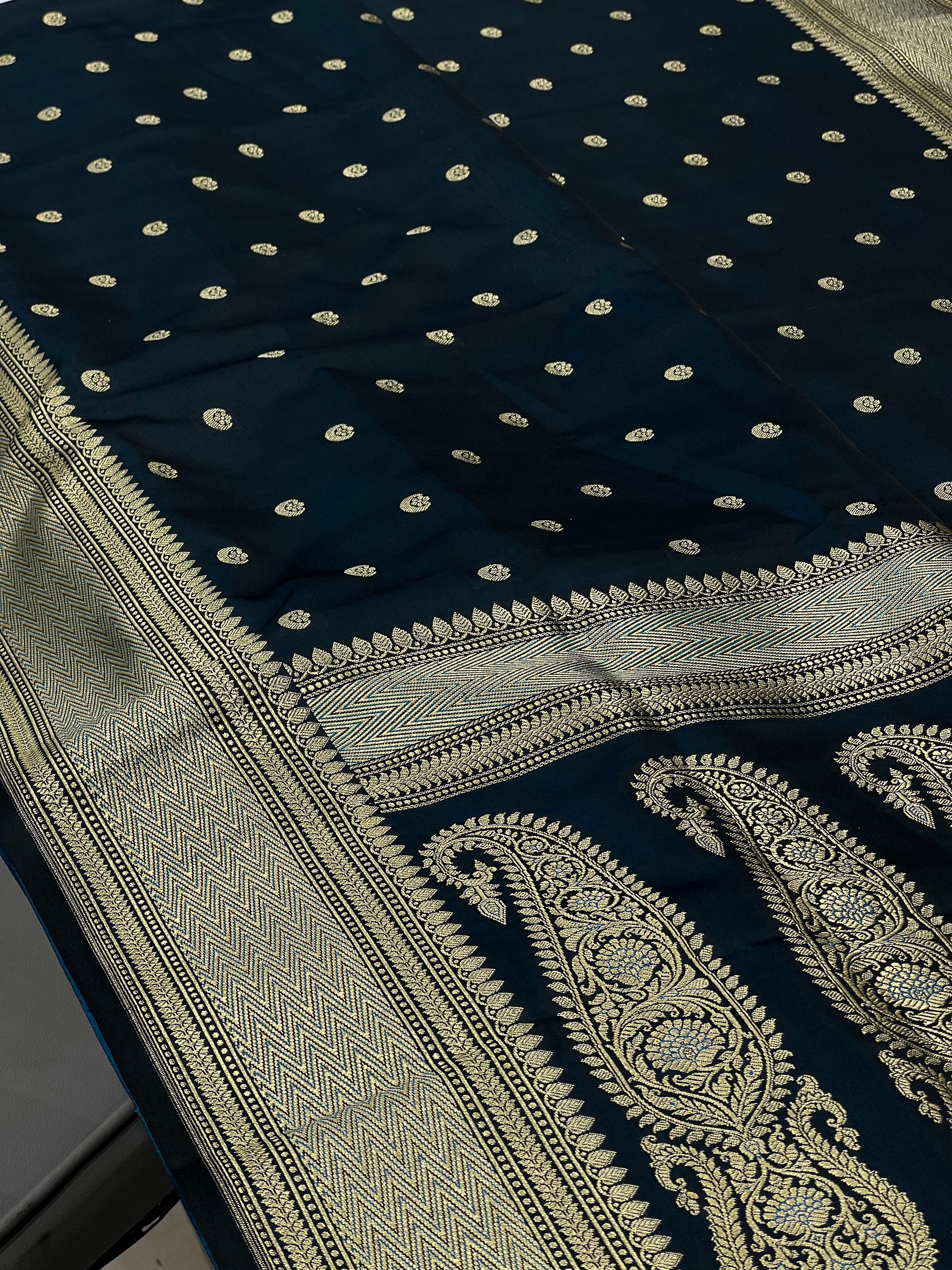 Blackish Blue Small Chand Butti Saree