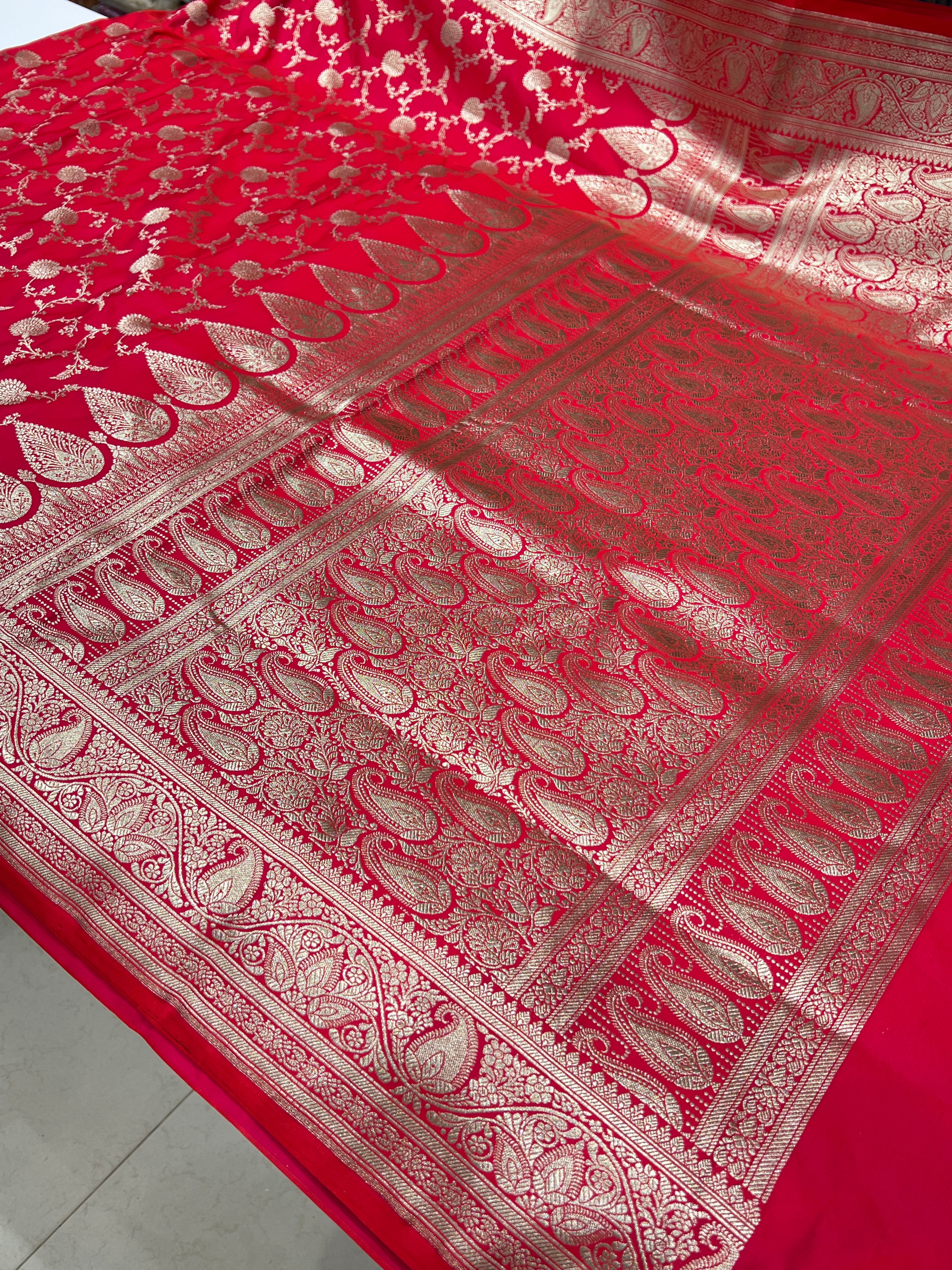 Reddish Pink Banarasi Floral Silk Saree