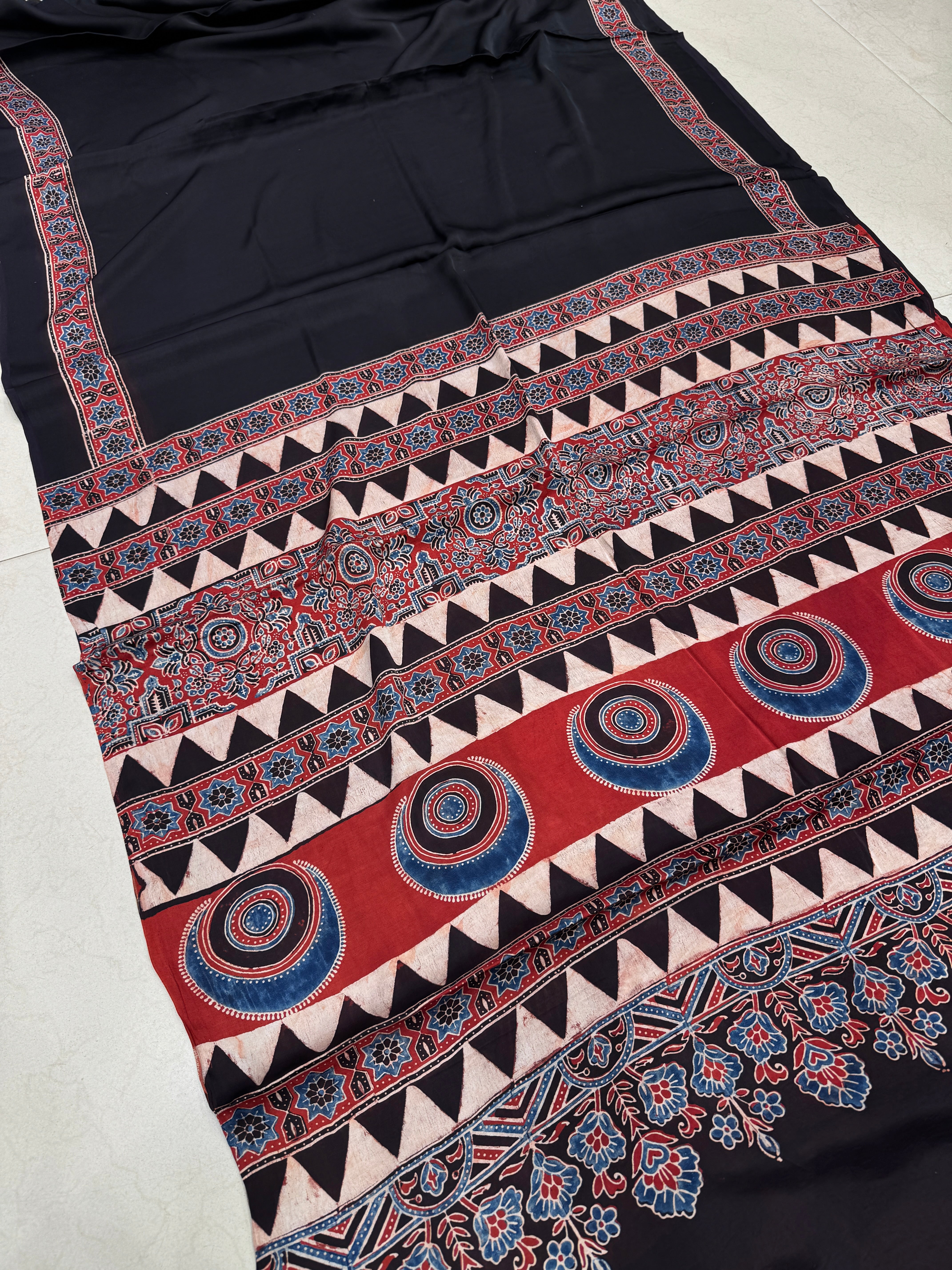 Red Black Plain Border Hand Block Print Ajrkah Pure Gajji Silk Saree