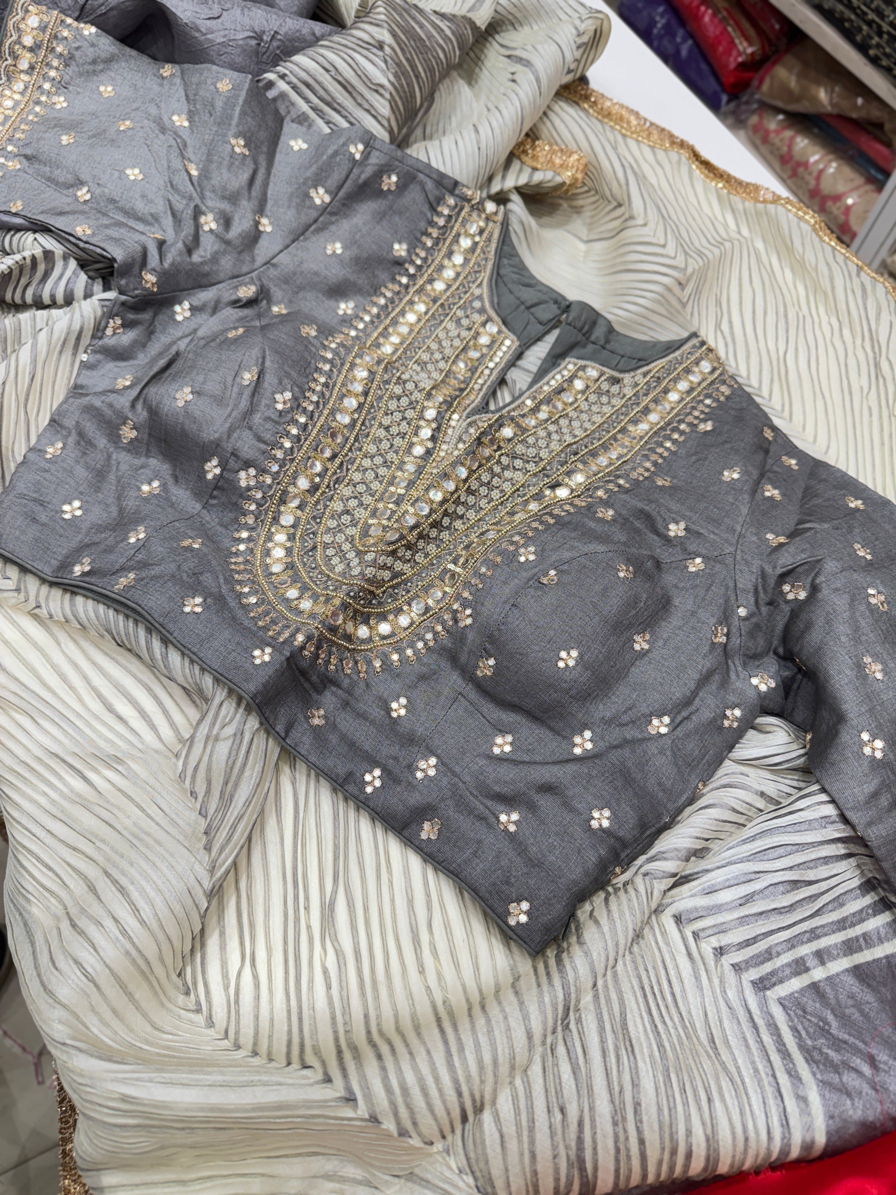 Grey Pure Tussor Crushed Pallu Ready Blouse Saree